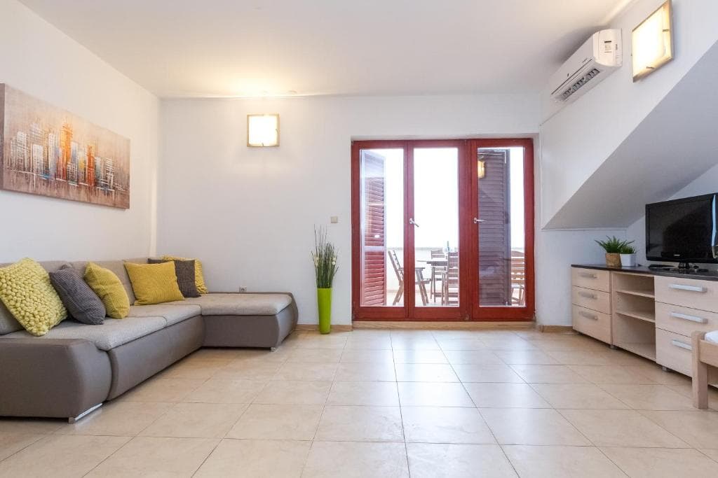 Maru 7 Apartment in Novalja Ansicht 4