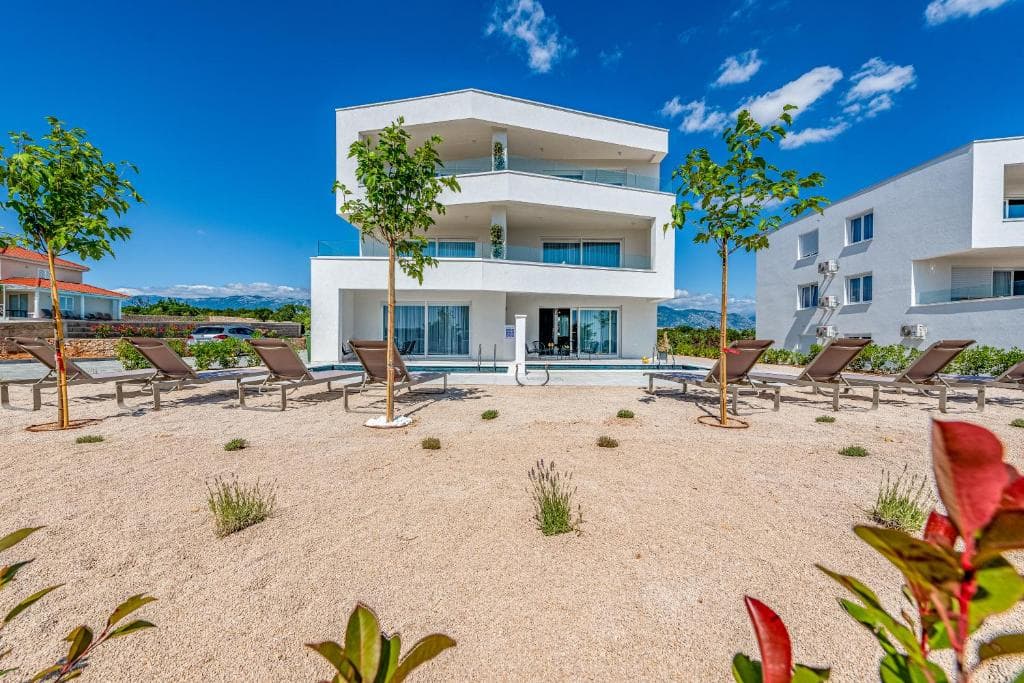 Twins 6 Apartment in Novalja