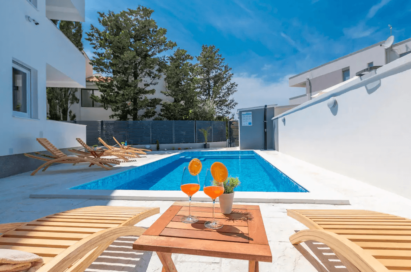 Villa Mel-Mari 6 Apartment mit Pool in Novalja Ansicht 4