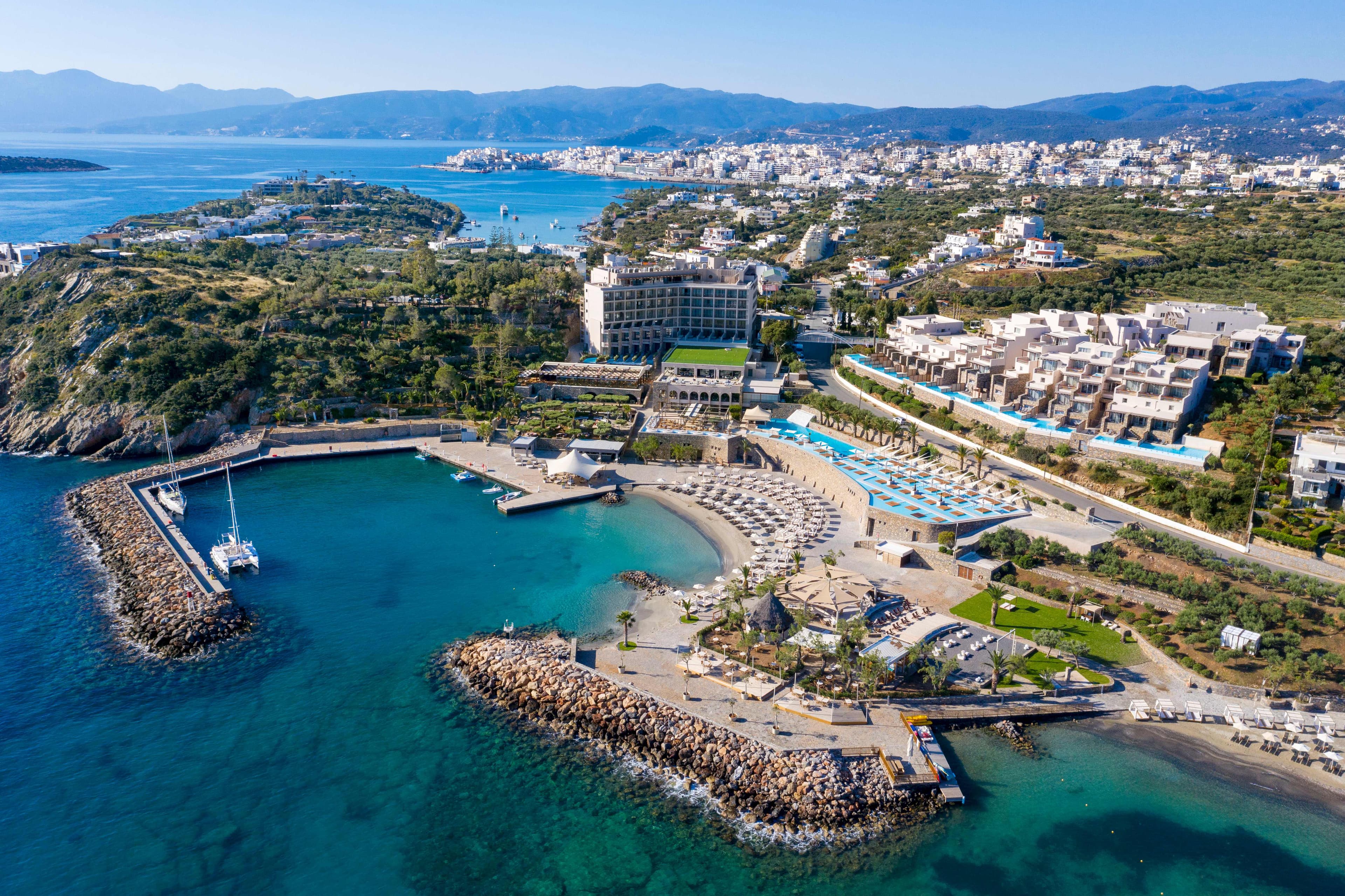 Zeus Eleva Mirabello Bay