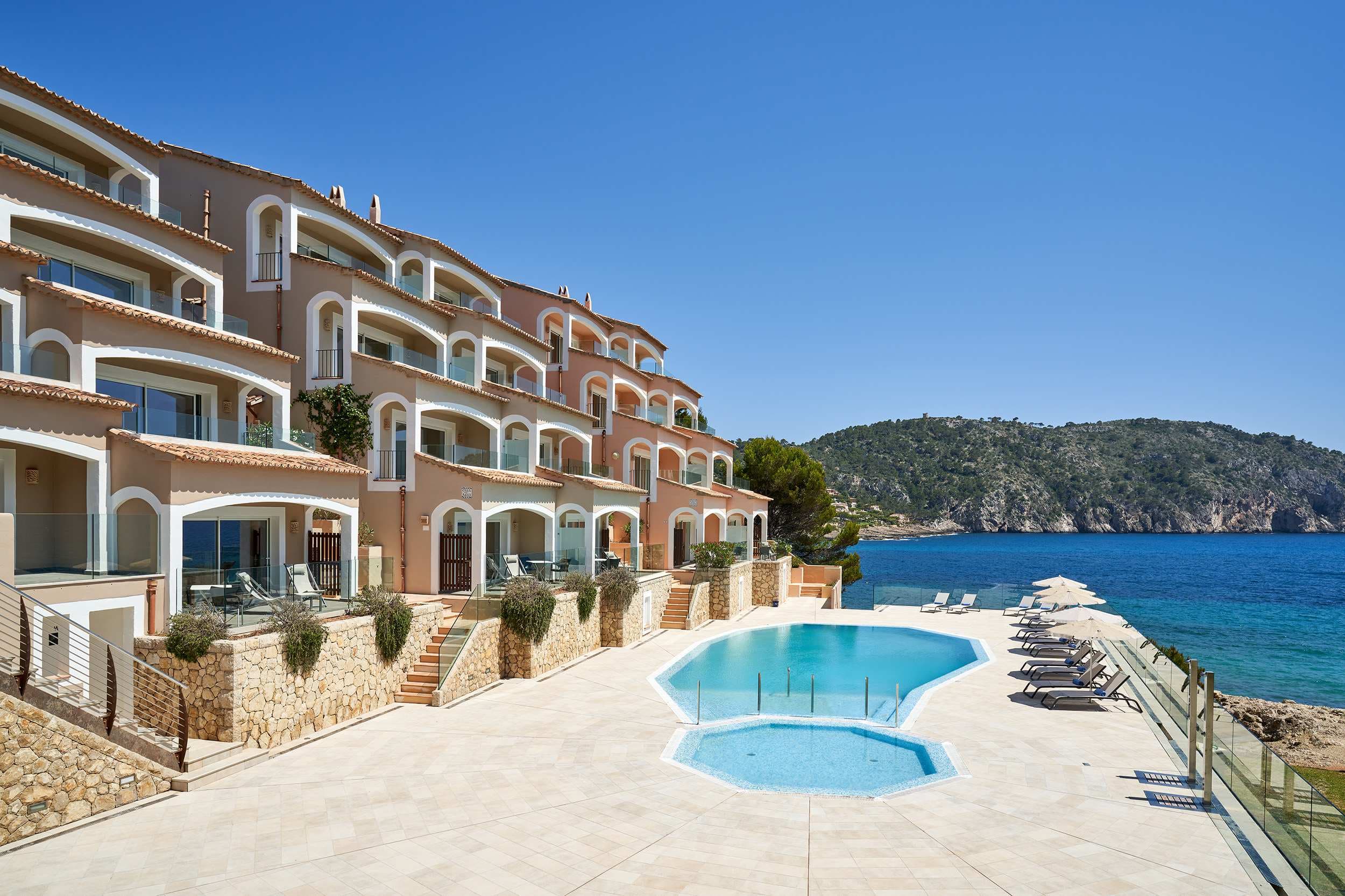 BAHÍA SUITES CAMP DE MAR