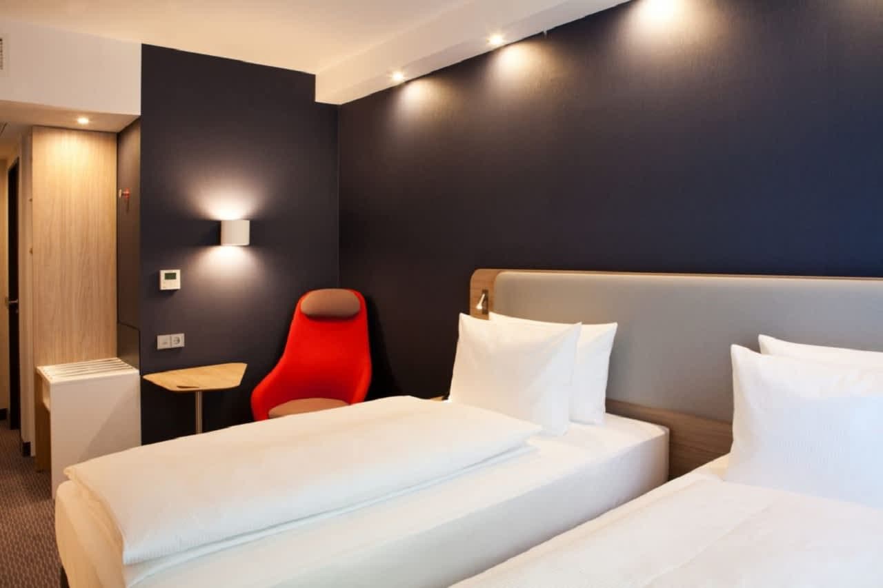Holiday Inn Express Munich - Olching Ansicht 2