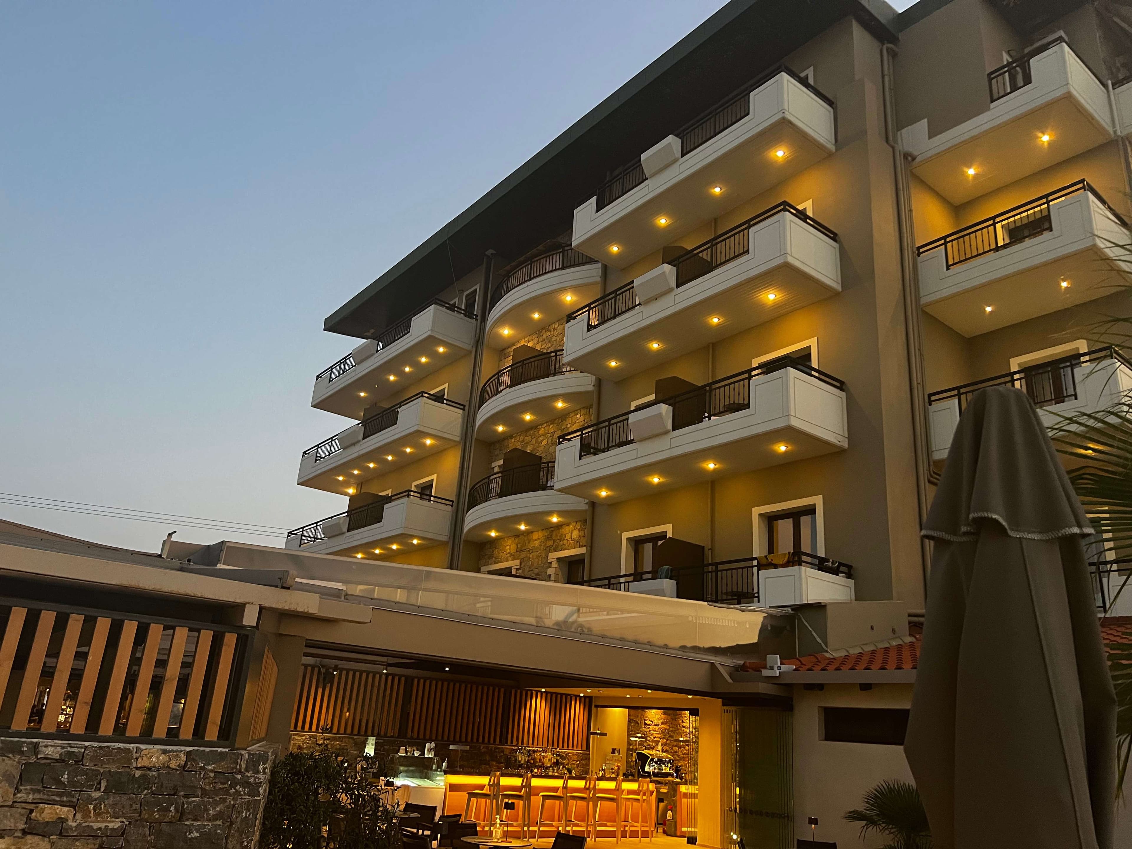Petousis Hotel & Suites Ansicht 3