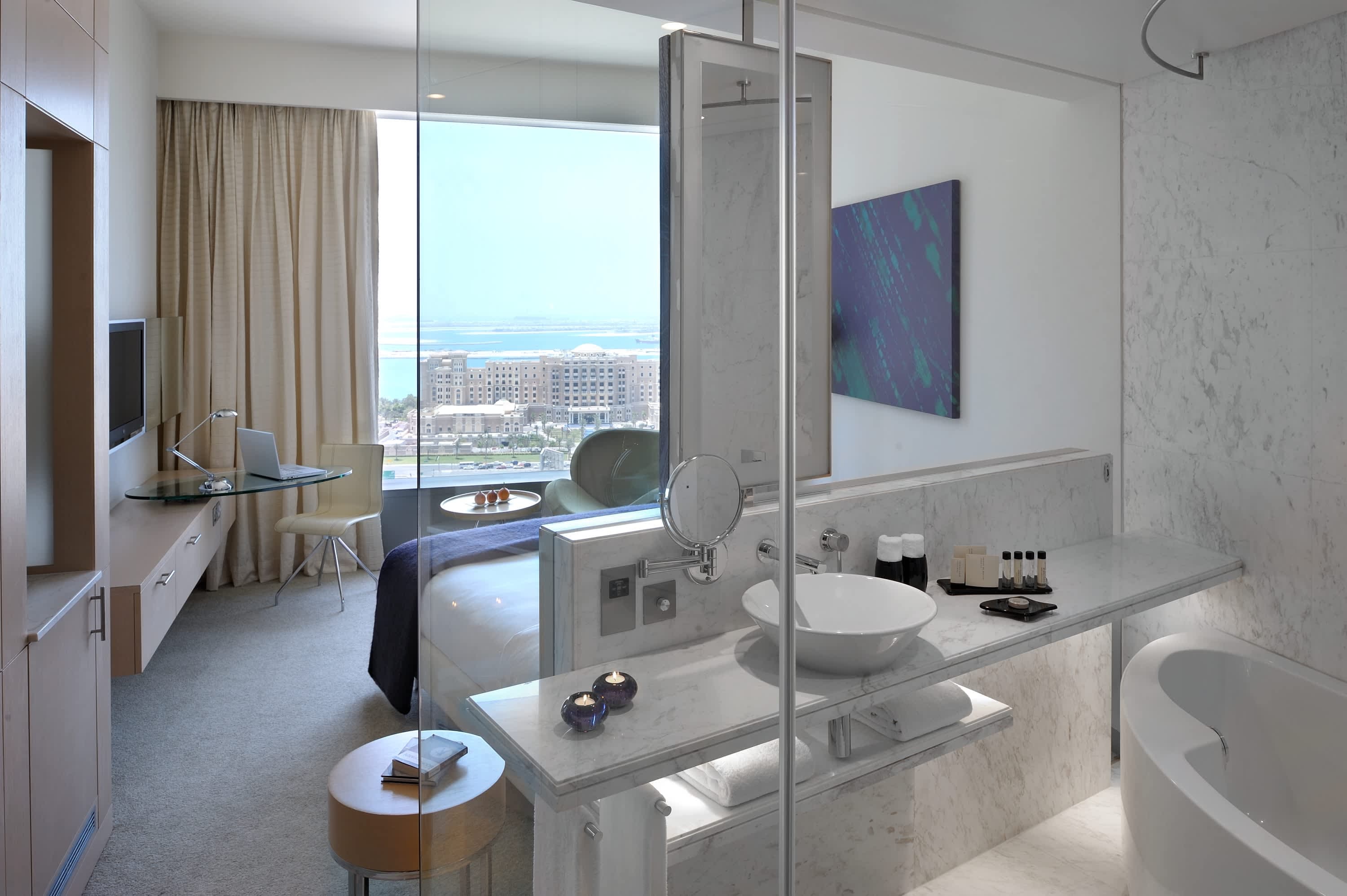 Media One Hotel Ansicht 4