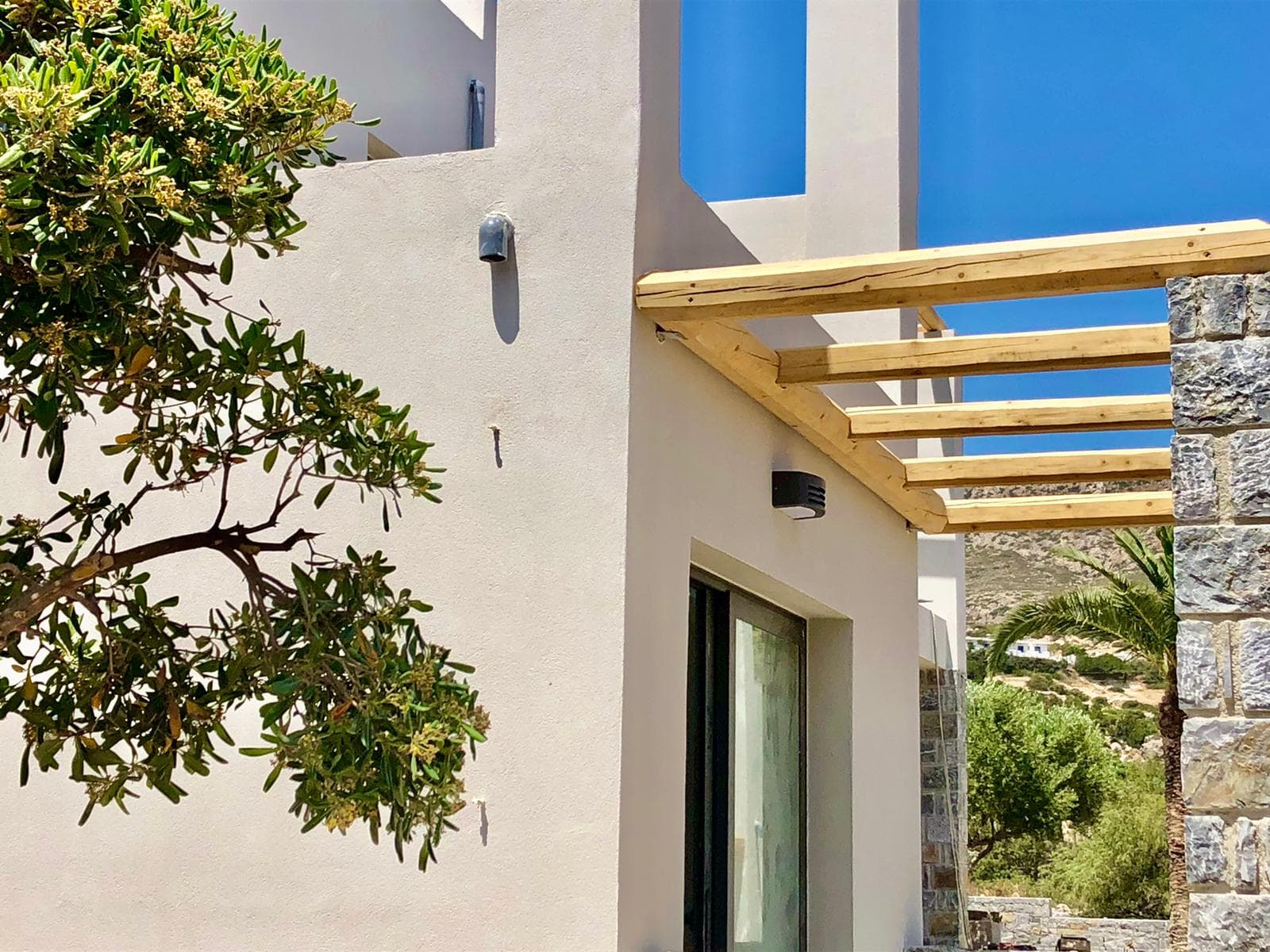 Helios Beach Hotel & Bungalows