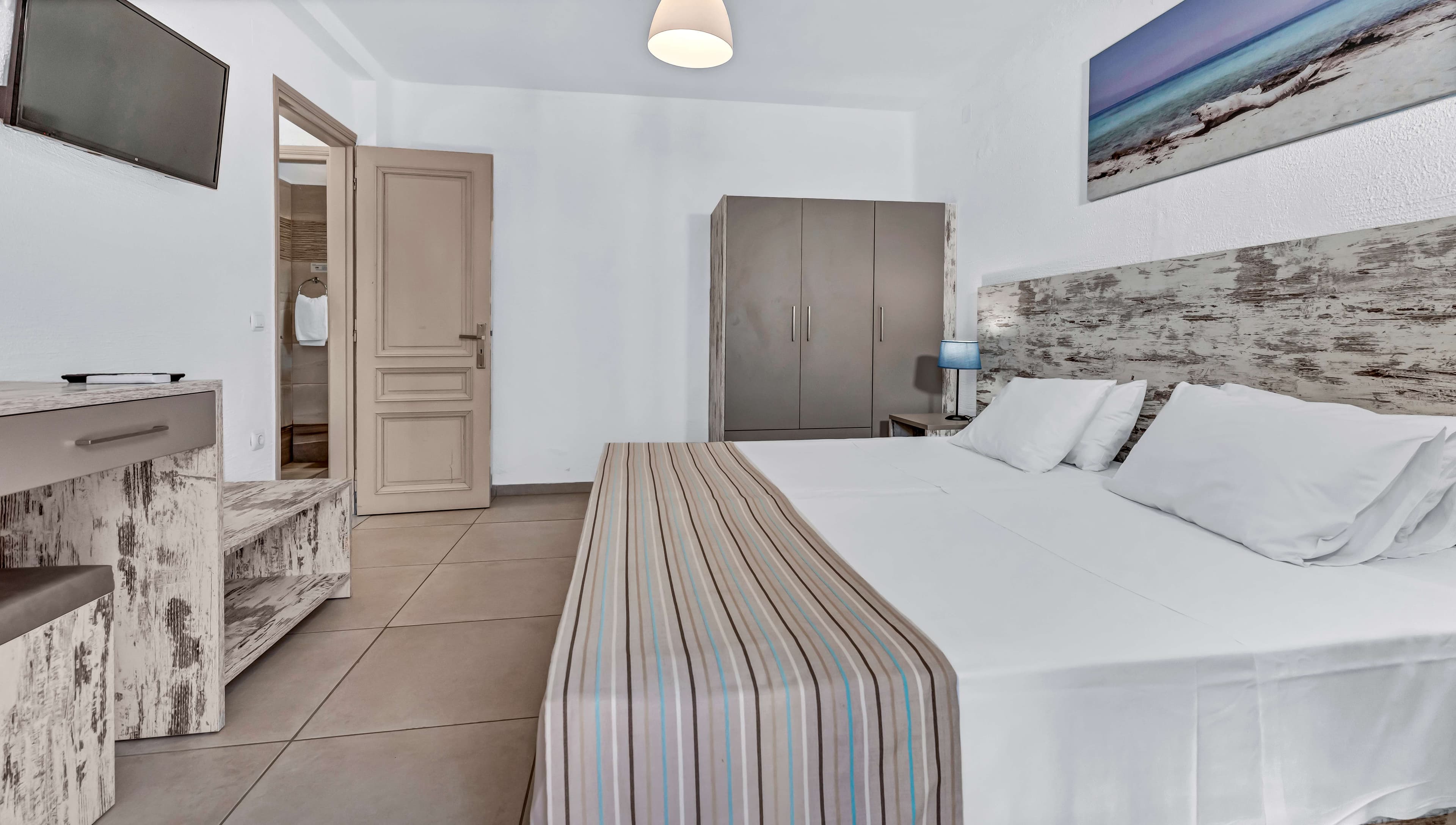 EVINA Rooms & Suites Ansicht 3