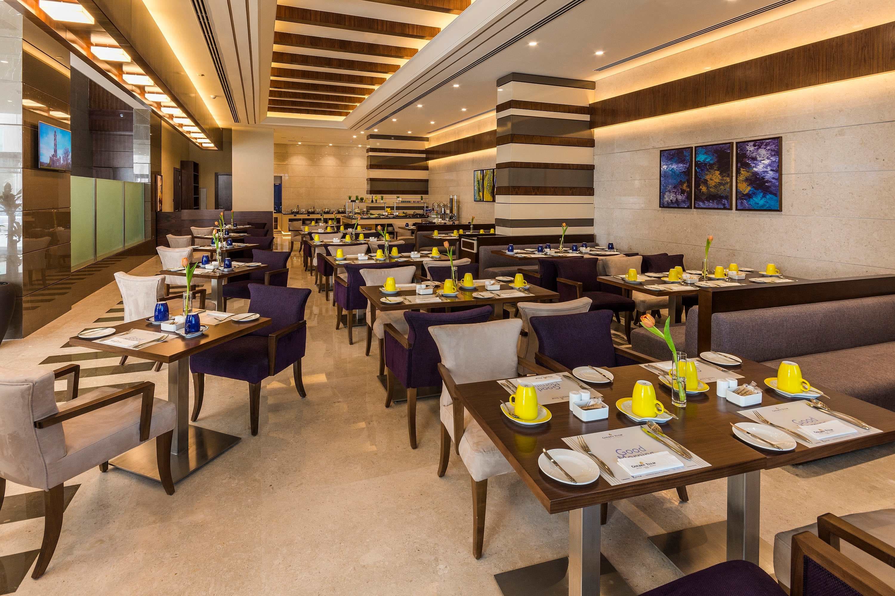 Golden Tulip Media Hotel Ansicht 6