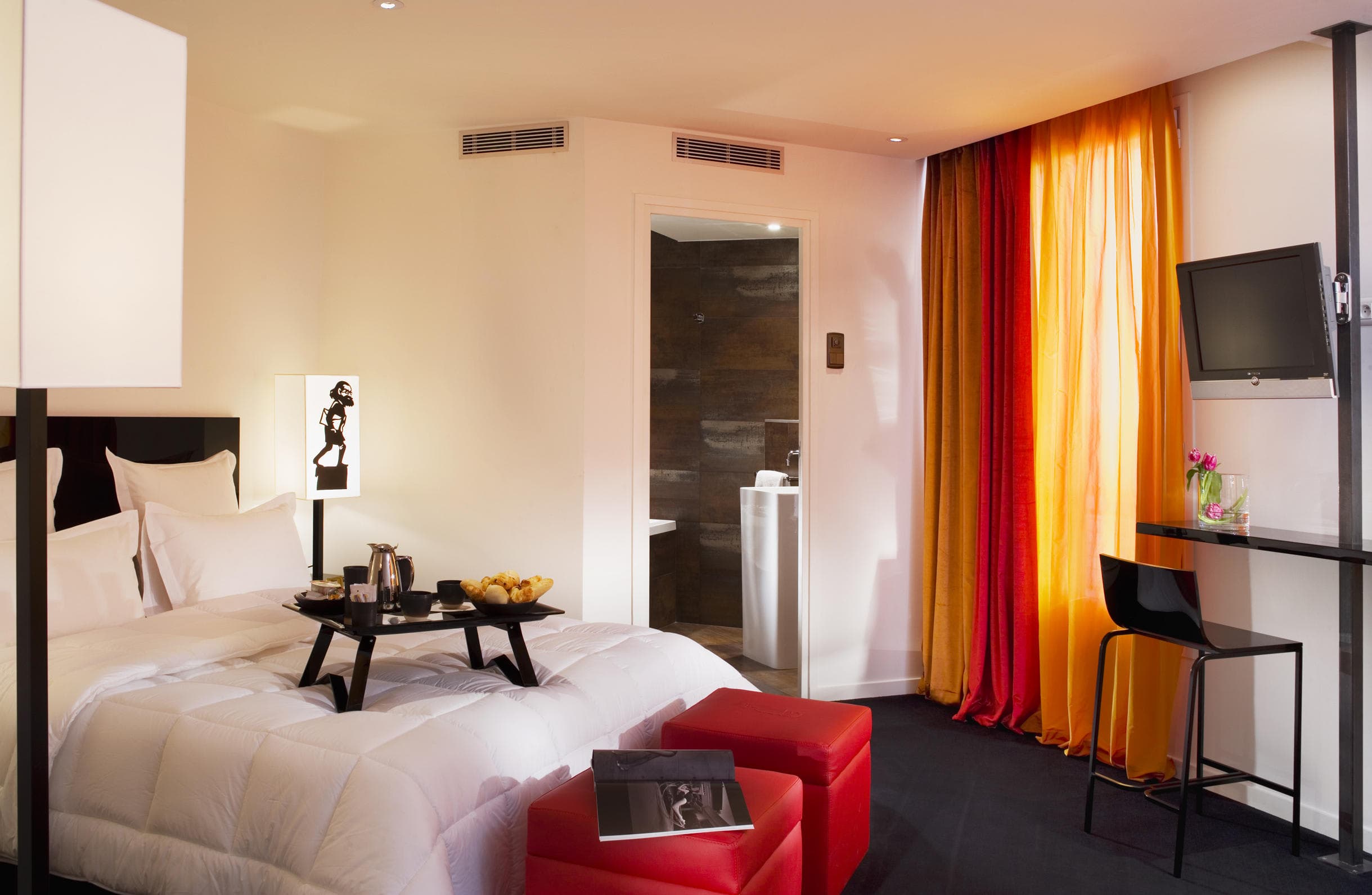 Hotel Le Chat Noir