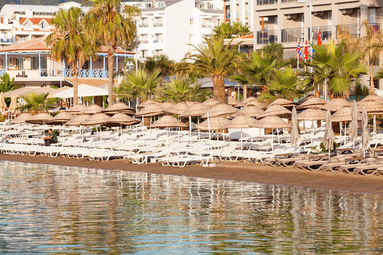 The Beachfront Hotel Ansicht 2