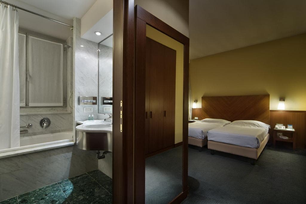 UNAHOTELS Mediterraneo Milano Ansicht 6