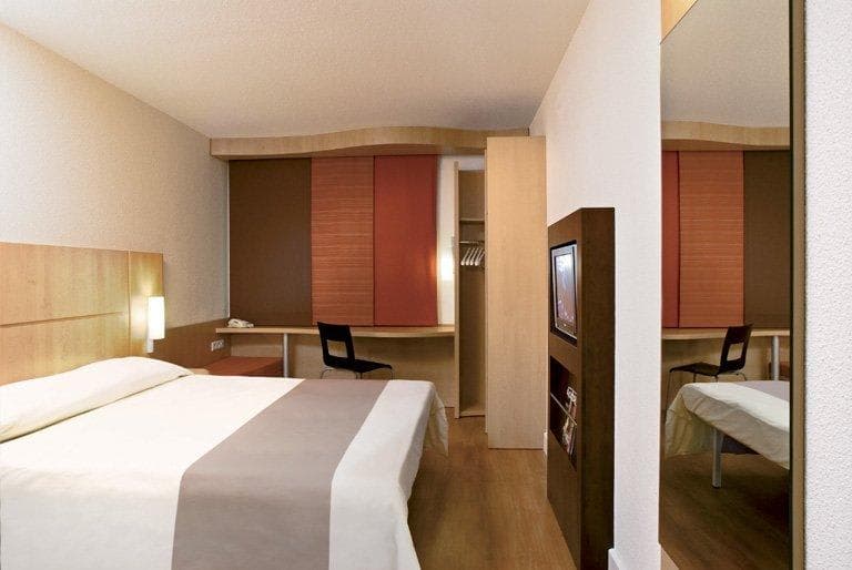 Hotel Ibis Cannes Plage La Bocca