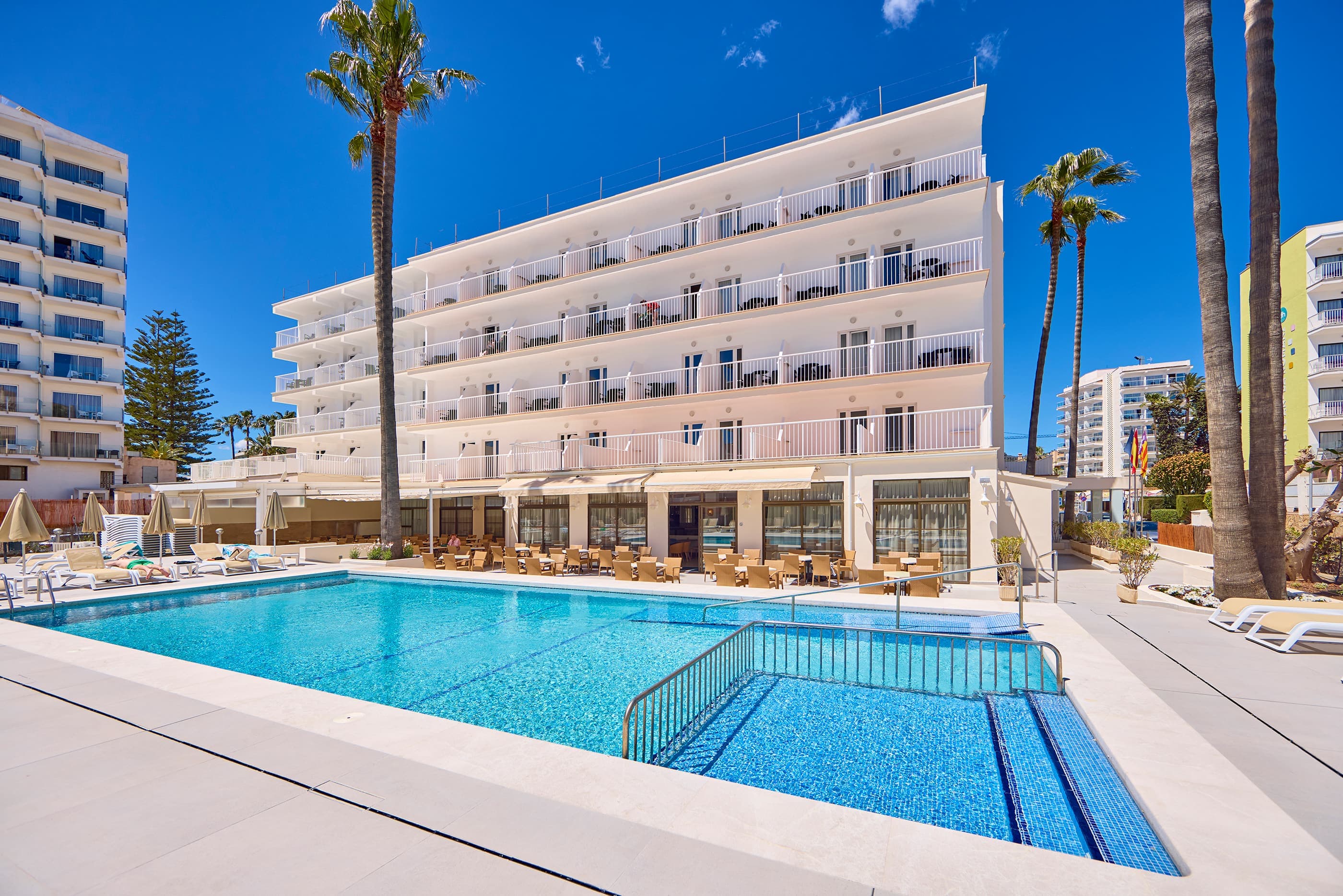 Universal Hotel Bikini Ansicht 3