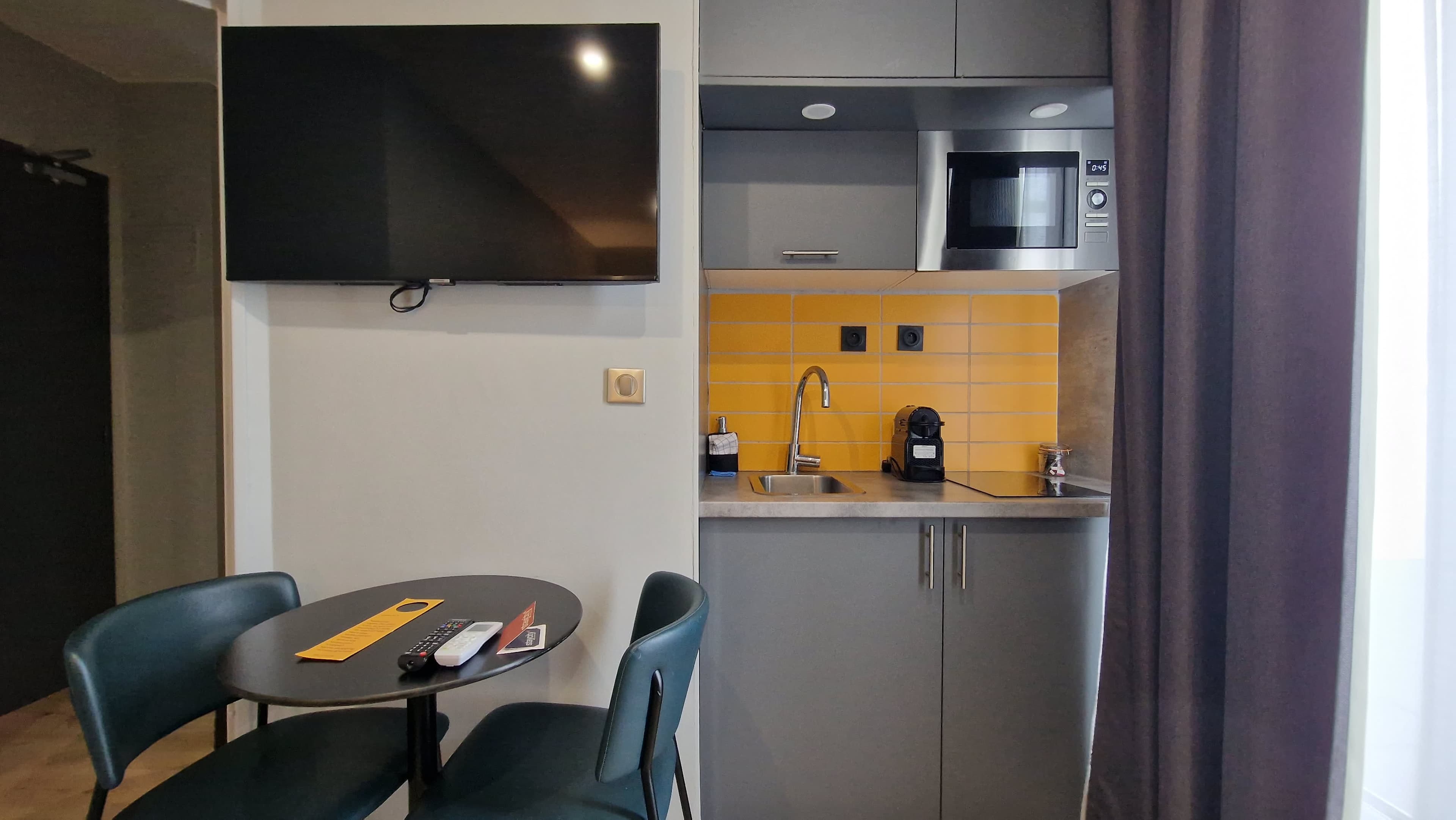 Staycity Serviced Apartments Gare de l'Est Ansicht 8