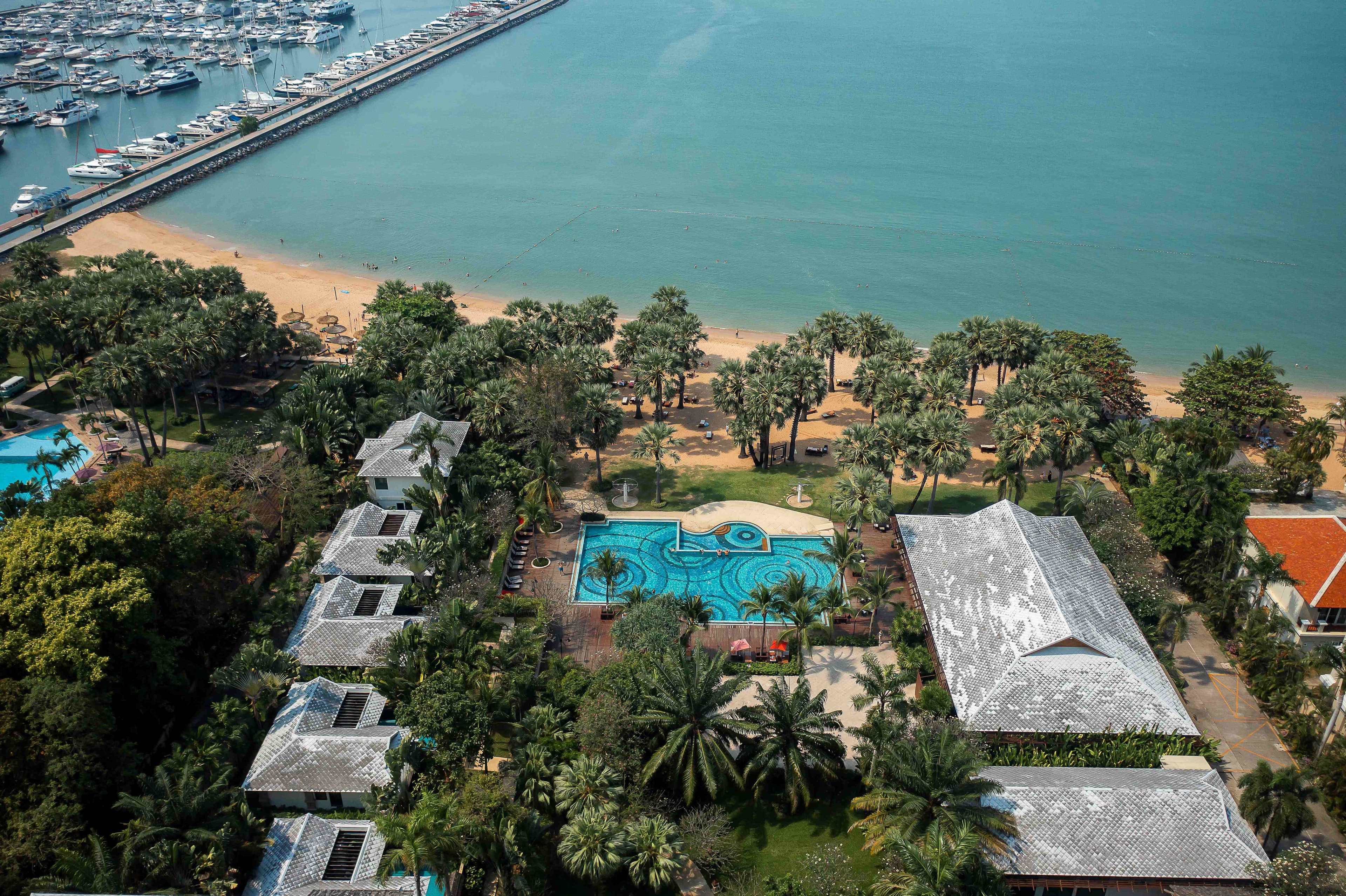 Ravindra Beach Resort & Spa