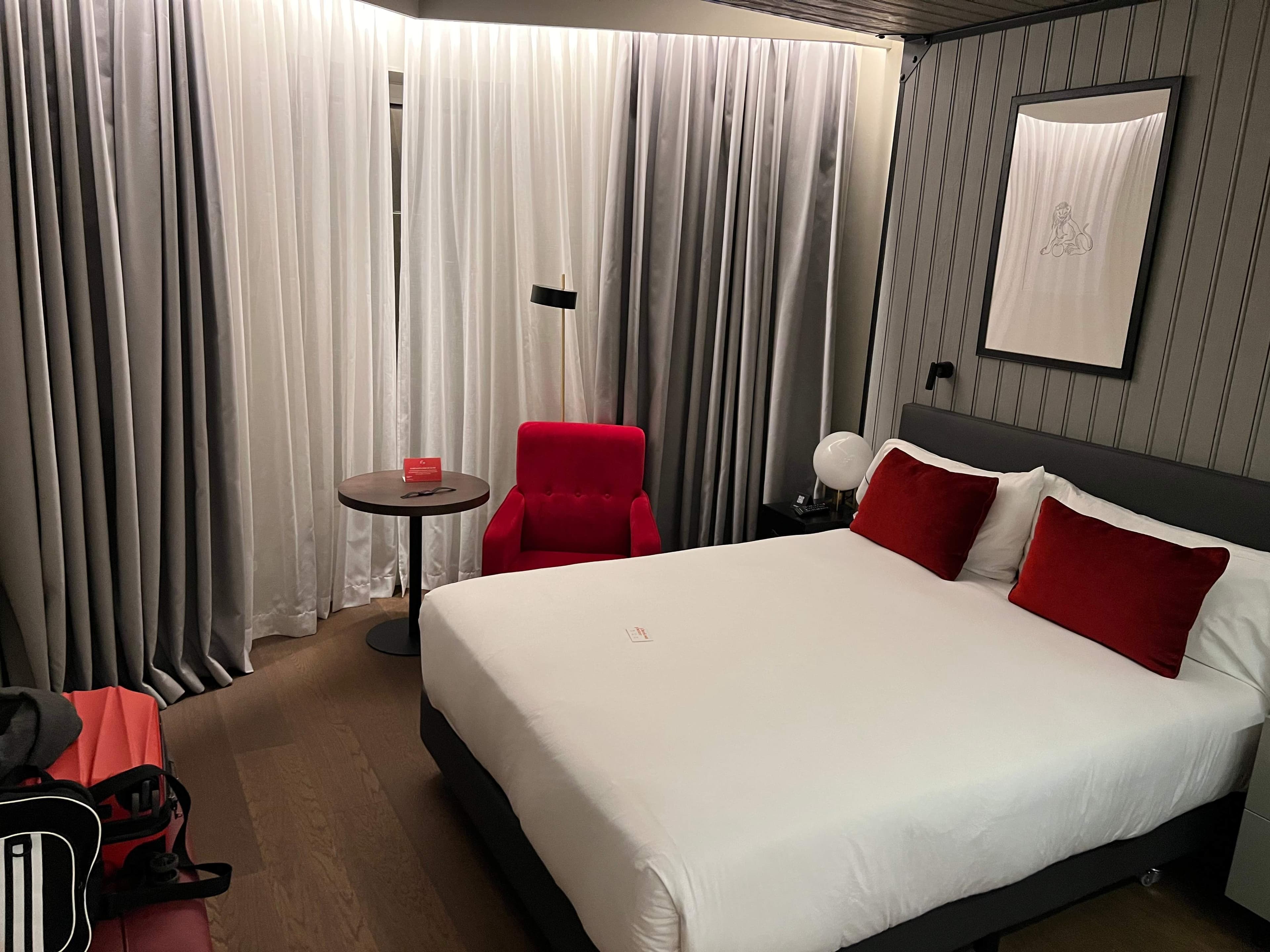 Canopy by Hilton Madrid Castellana Ansicht 5