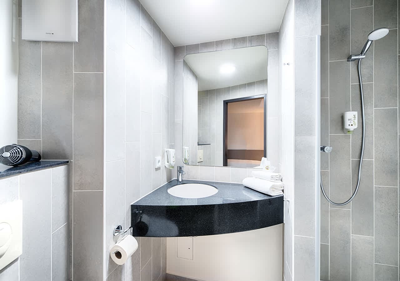B&B Hotel München-Airport Ansicht 3
