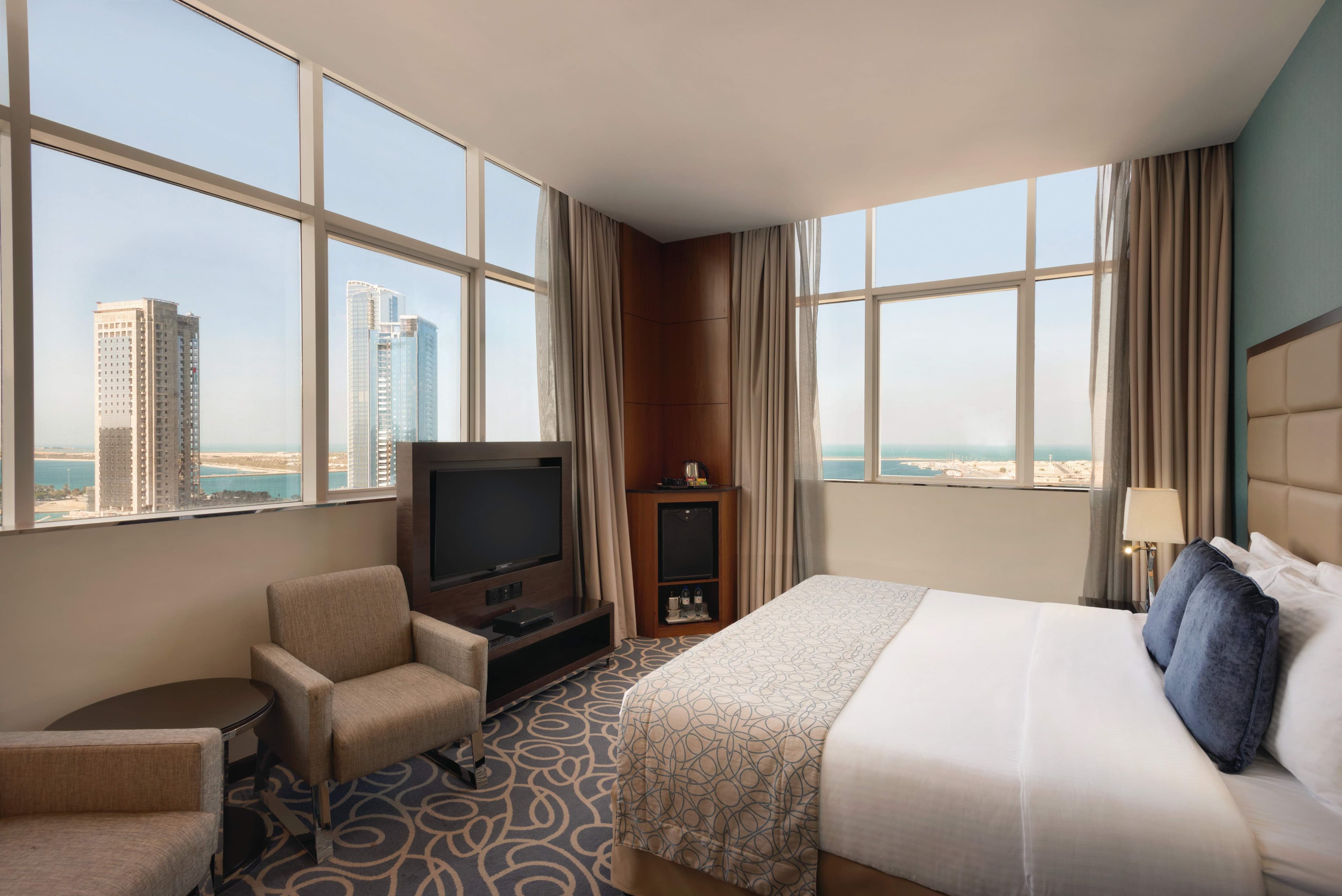 Ramada by Wyndham Abu Dhabi Corniche Ansicht 4
