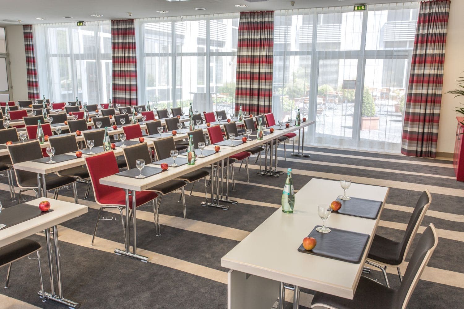 Holiday Inn Düsseldorf-Neuss Ansicht 7