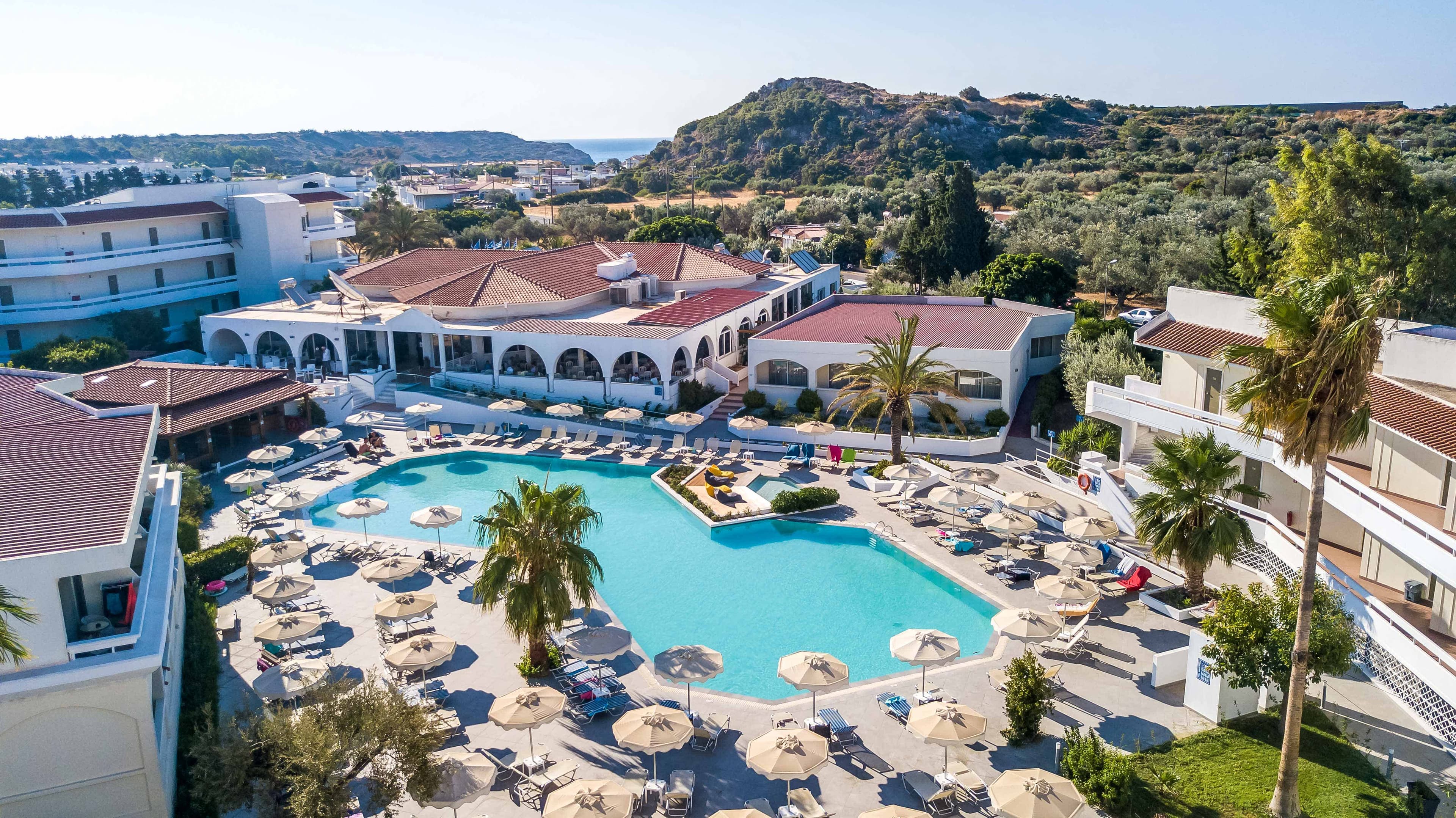 Niriides Hotel Ansicht 3