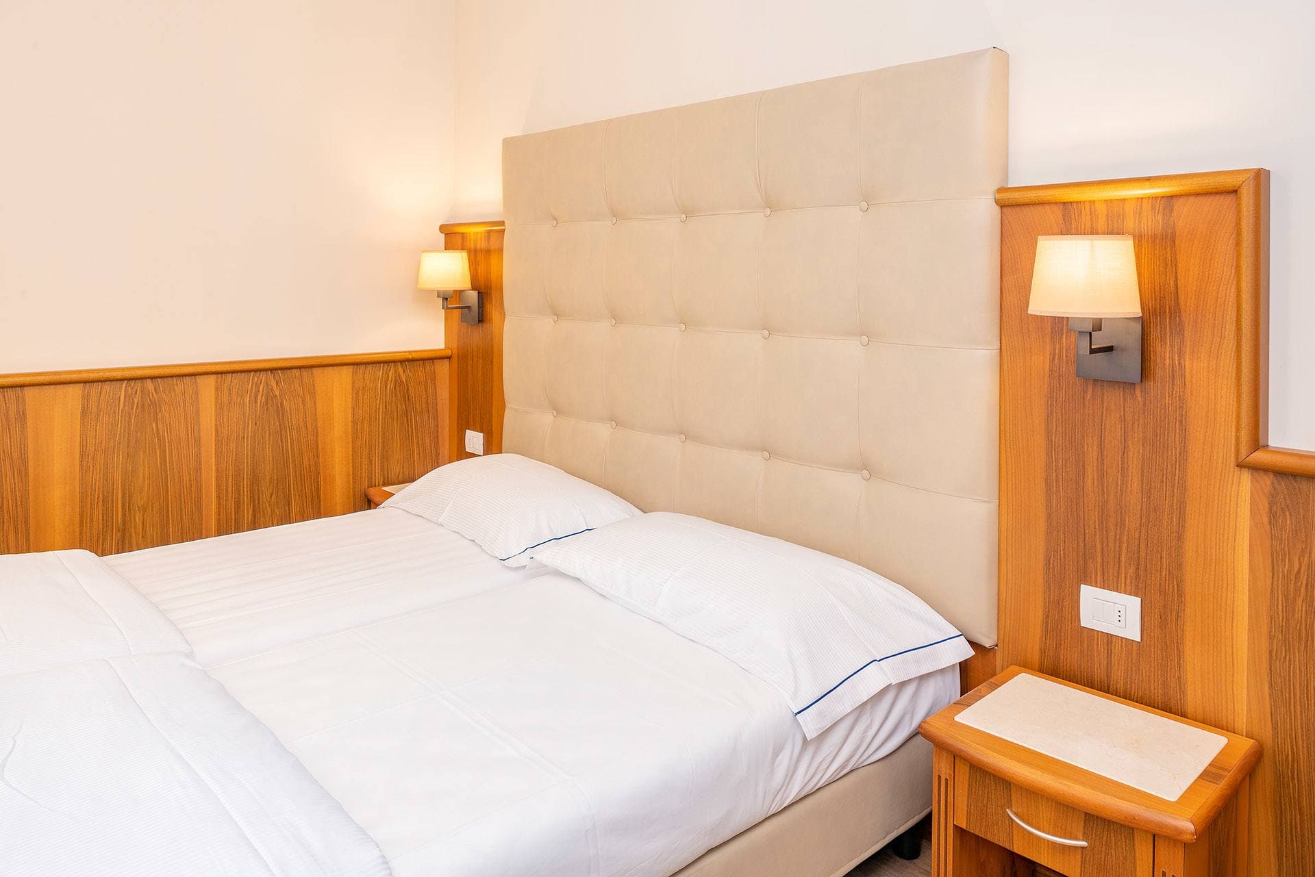 Hotel Centrale Garda Ansicht 5