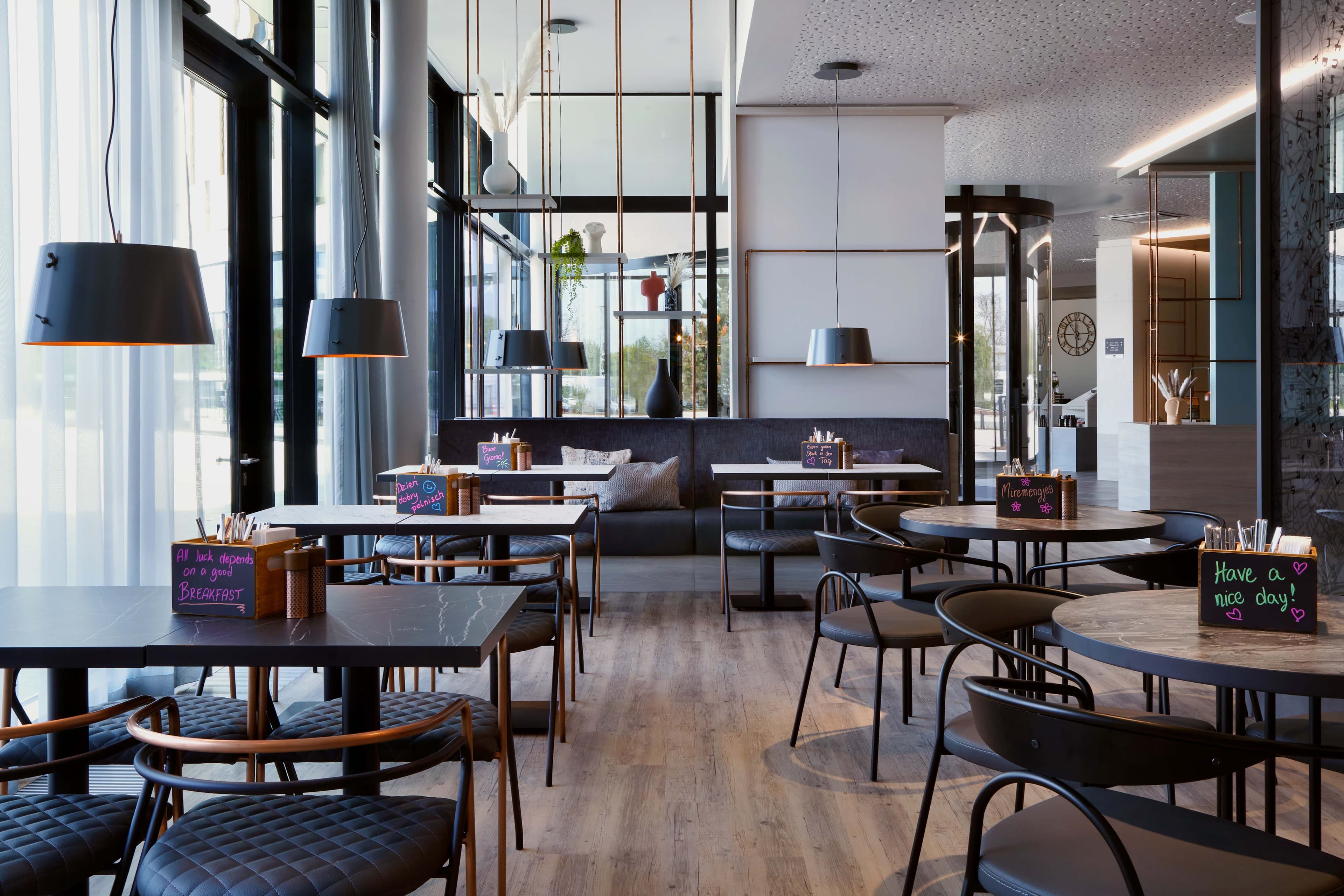 Holiday Inn - the niu, Hub Dusseldorf Messe Ansicht 8