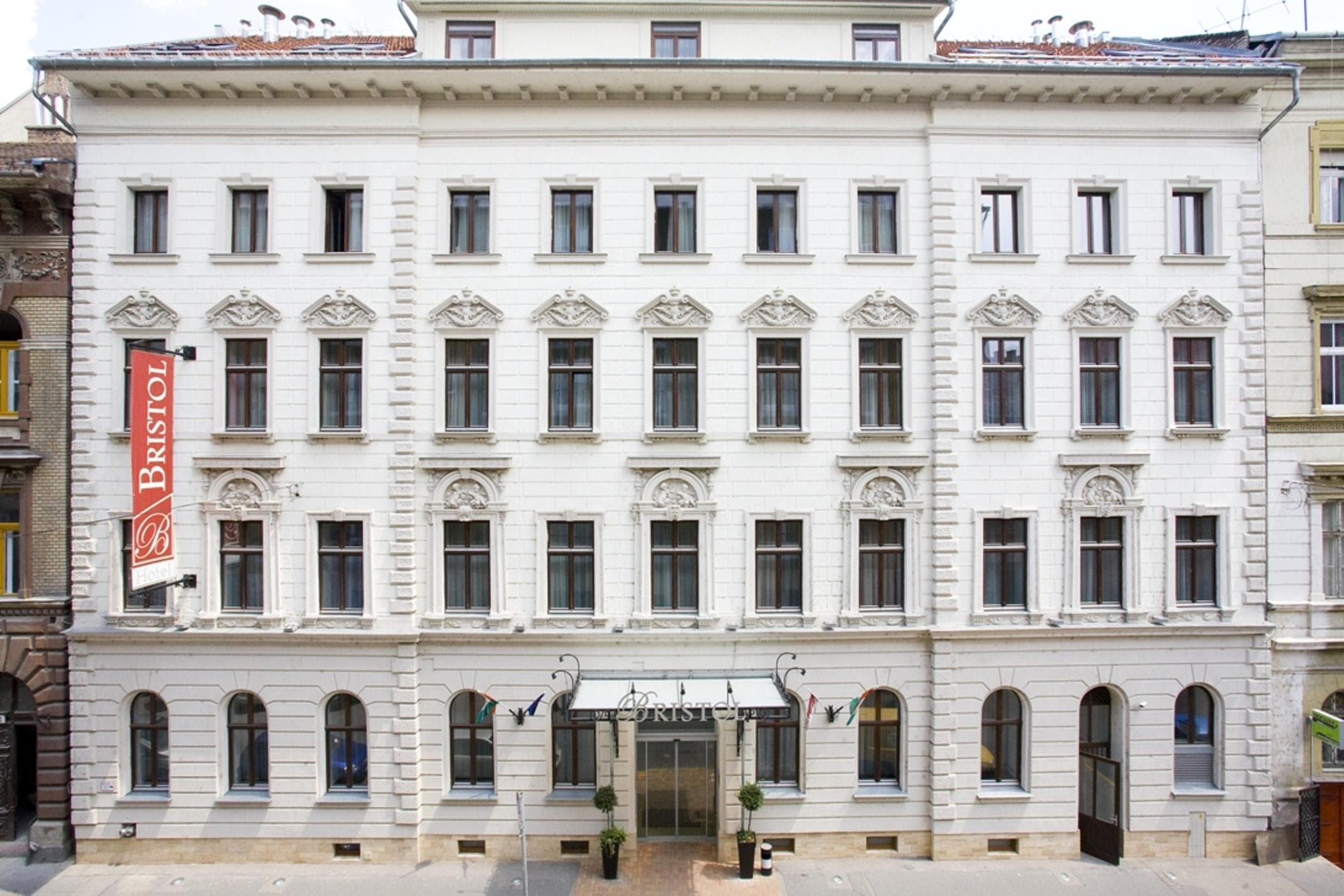 Hotel Bristol