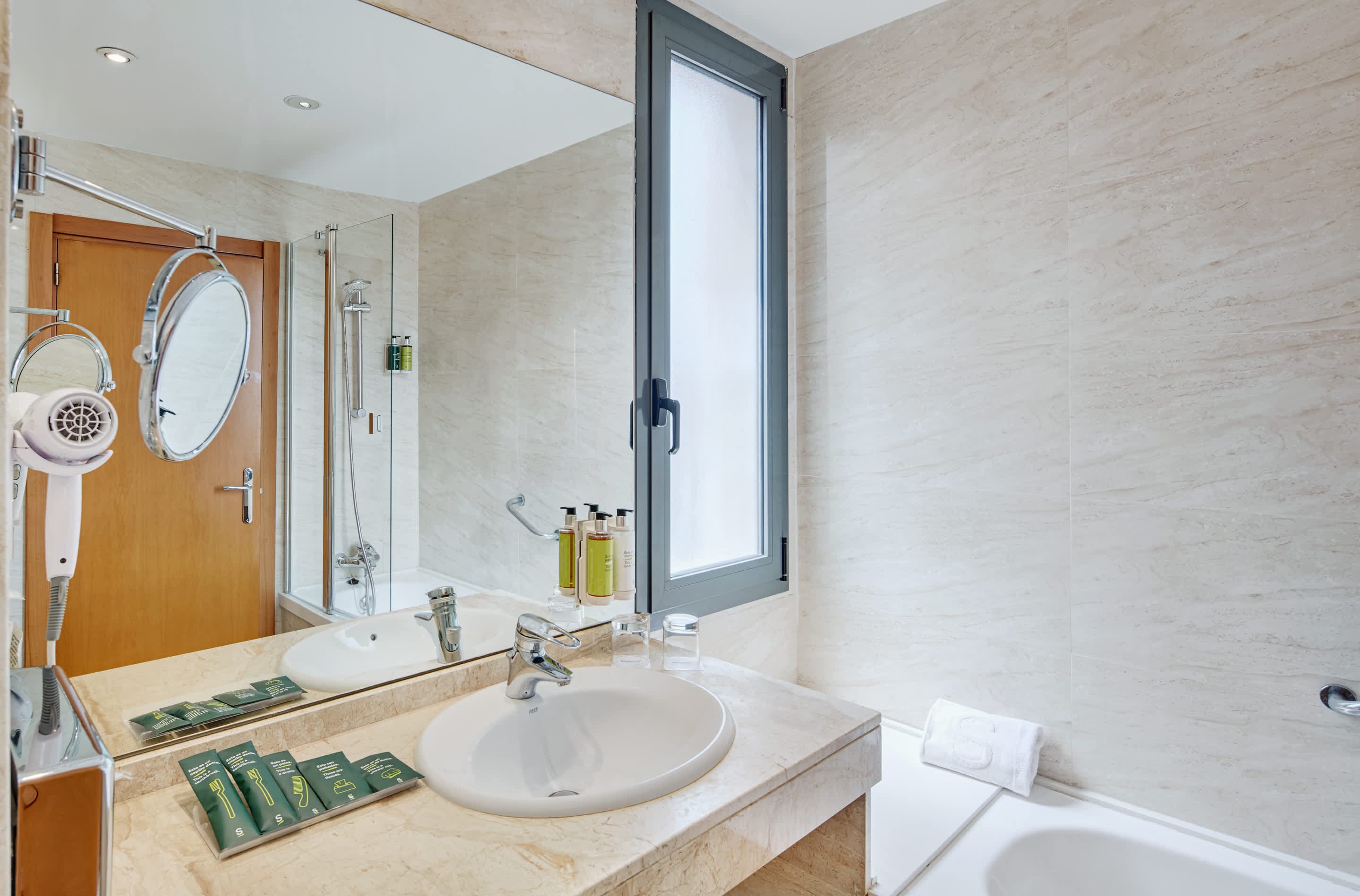 Sercotel Cornella Barcelona Ansicht 4