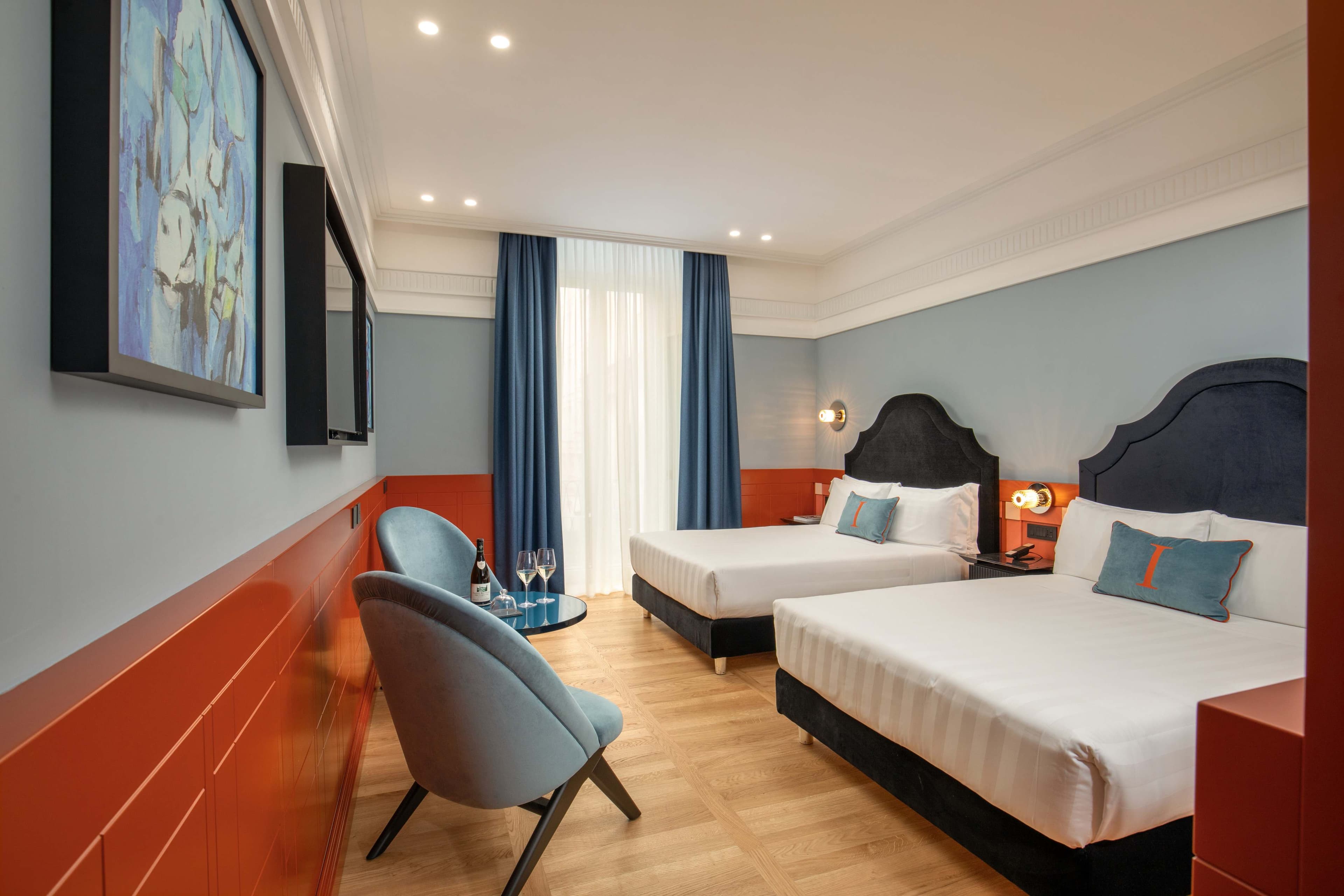 The Independent Hotel Ansicht 2