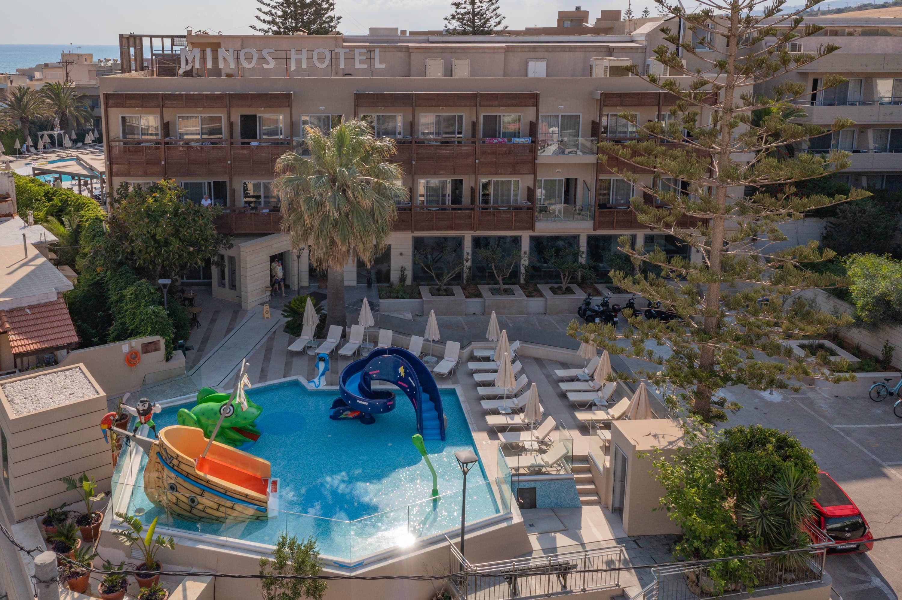 Hotel Minos
