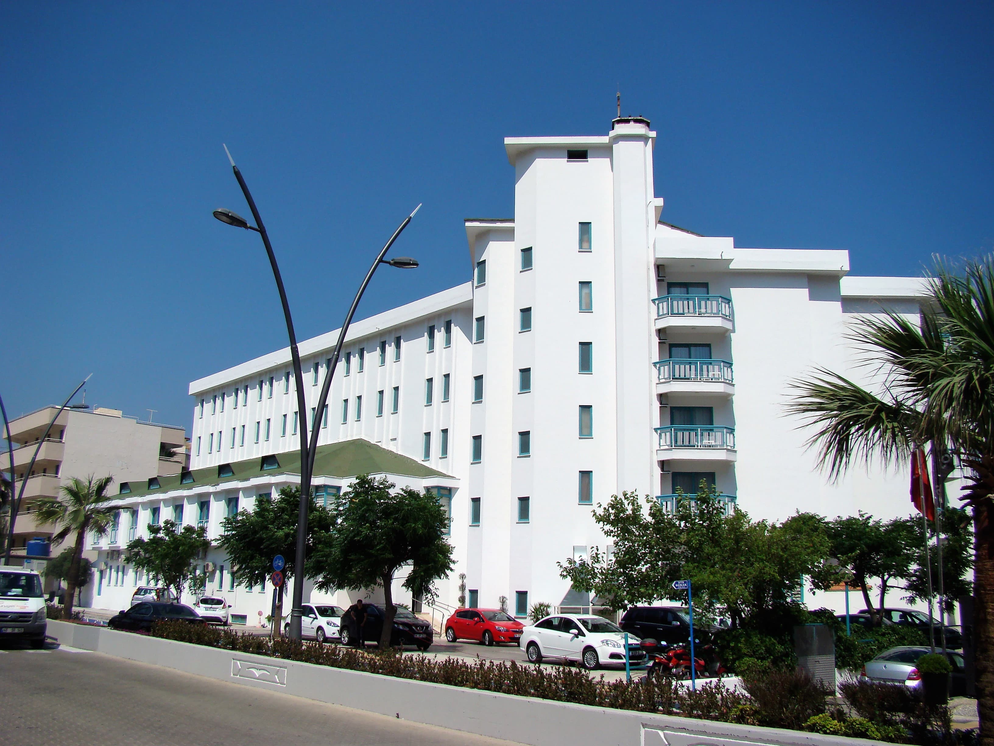 Tropical Beach Hotel