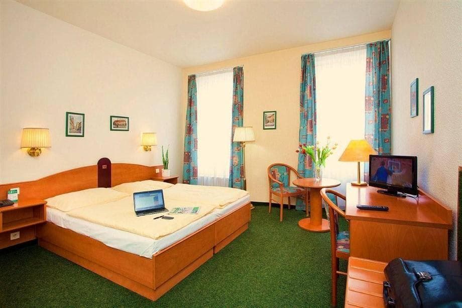 Hotel Merkur Ansicht 2