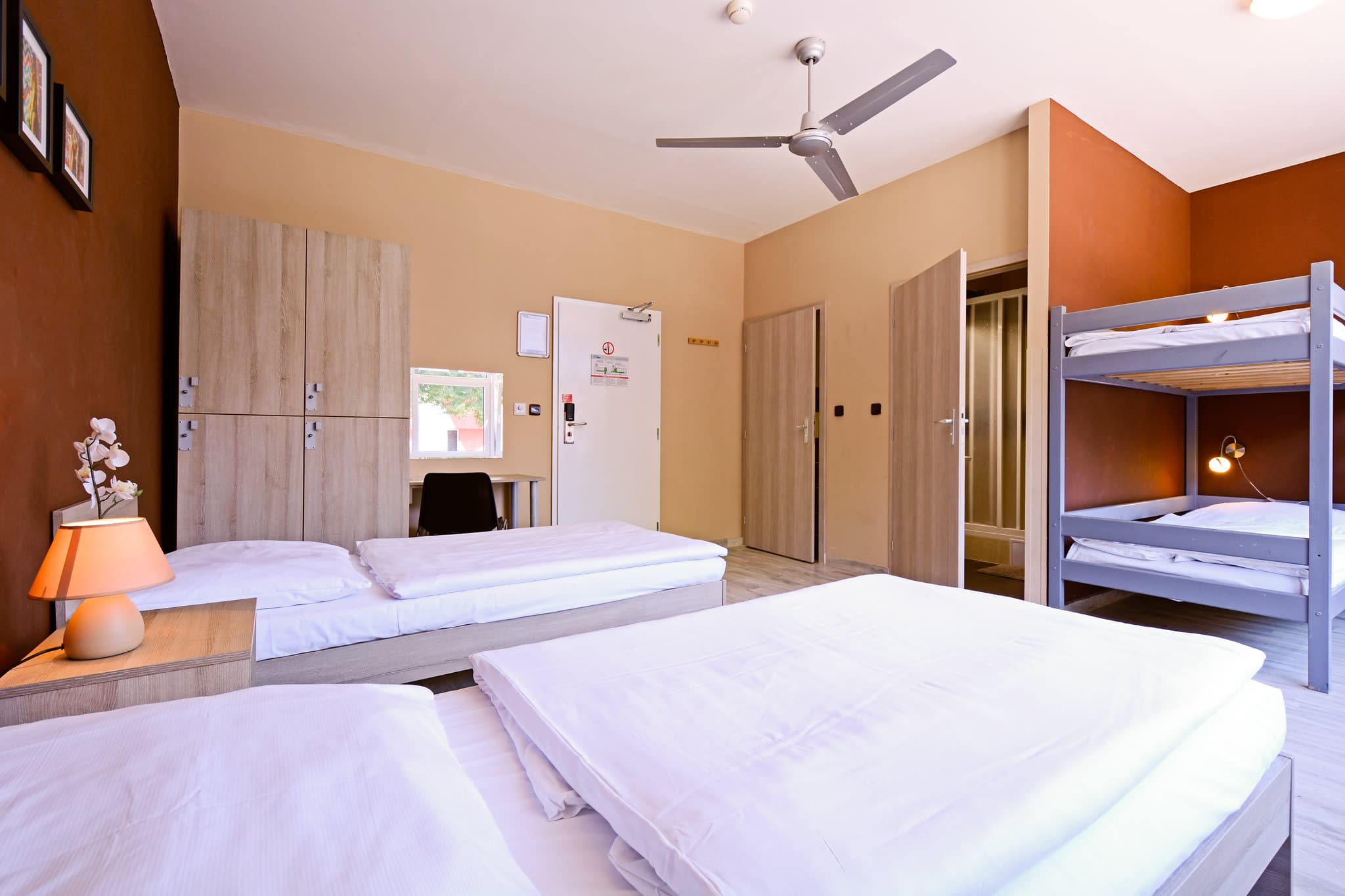 Plus Prague Hostel & Hotel Ansicht 3