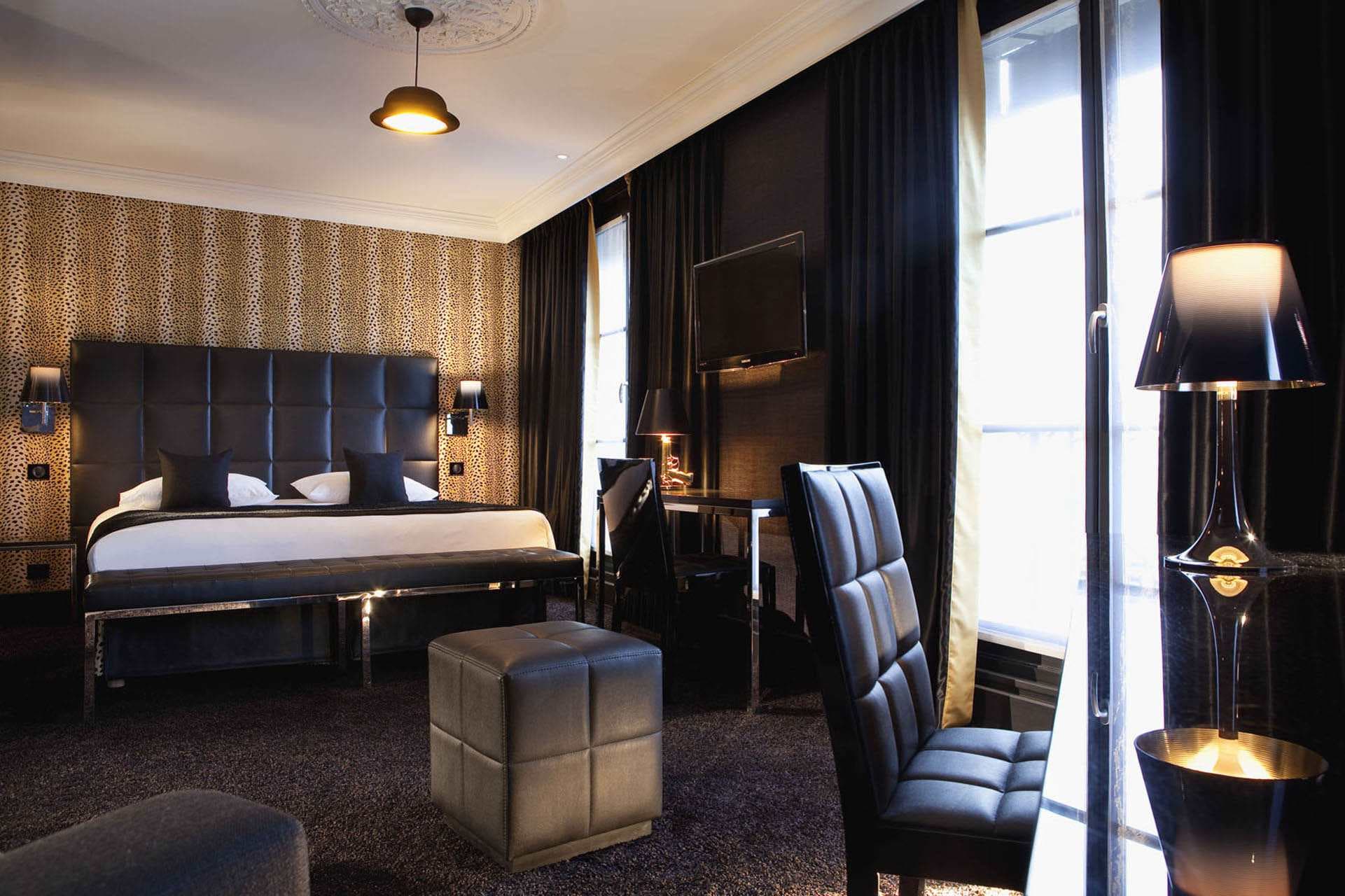 First Hotel Paris Ansicht 4