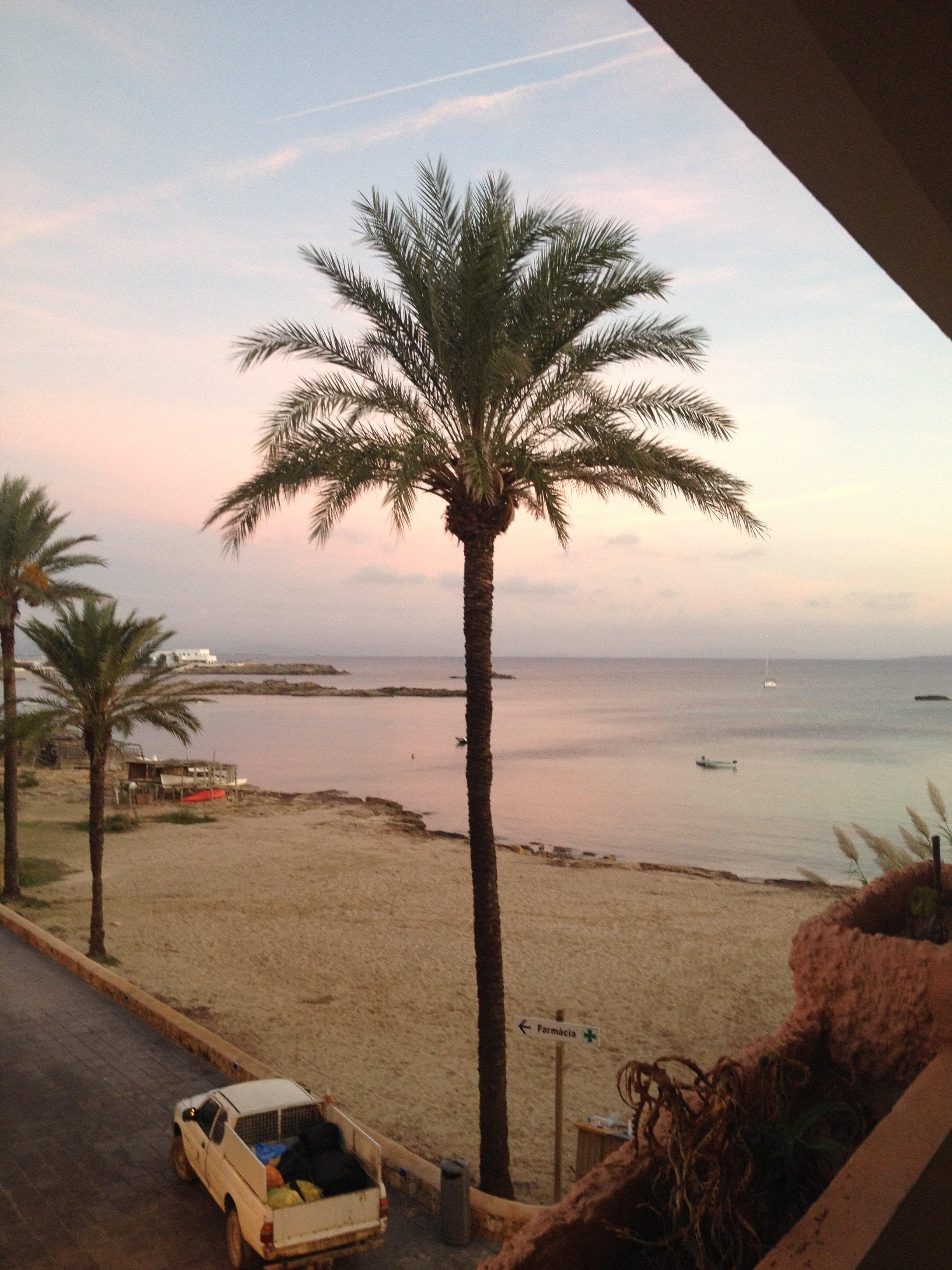 Hotel Portu Sale / Saler