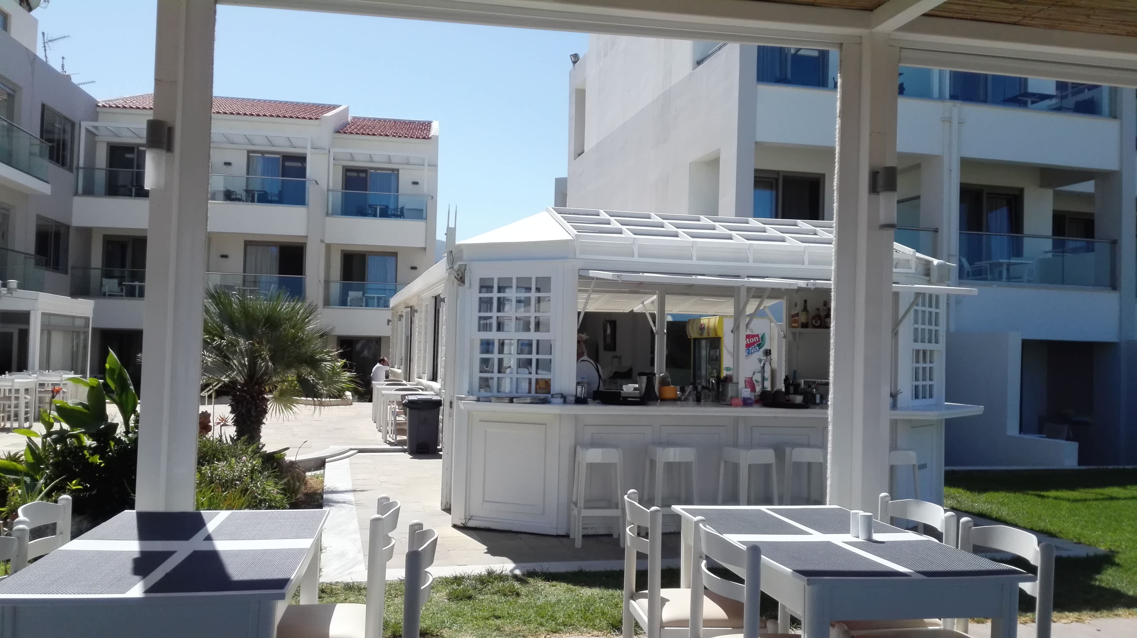 Iperion Beach Hotel Ansicht 2