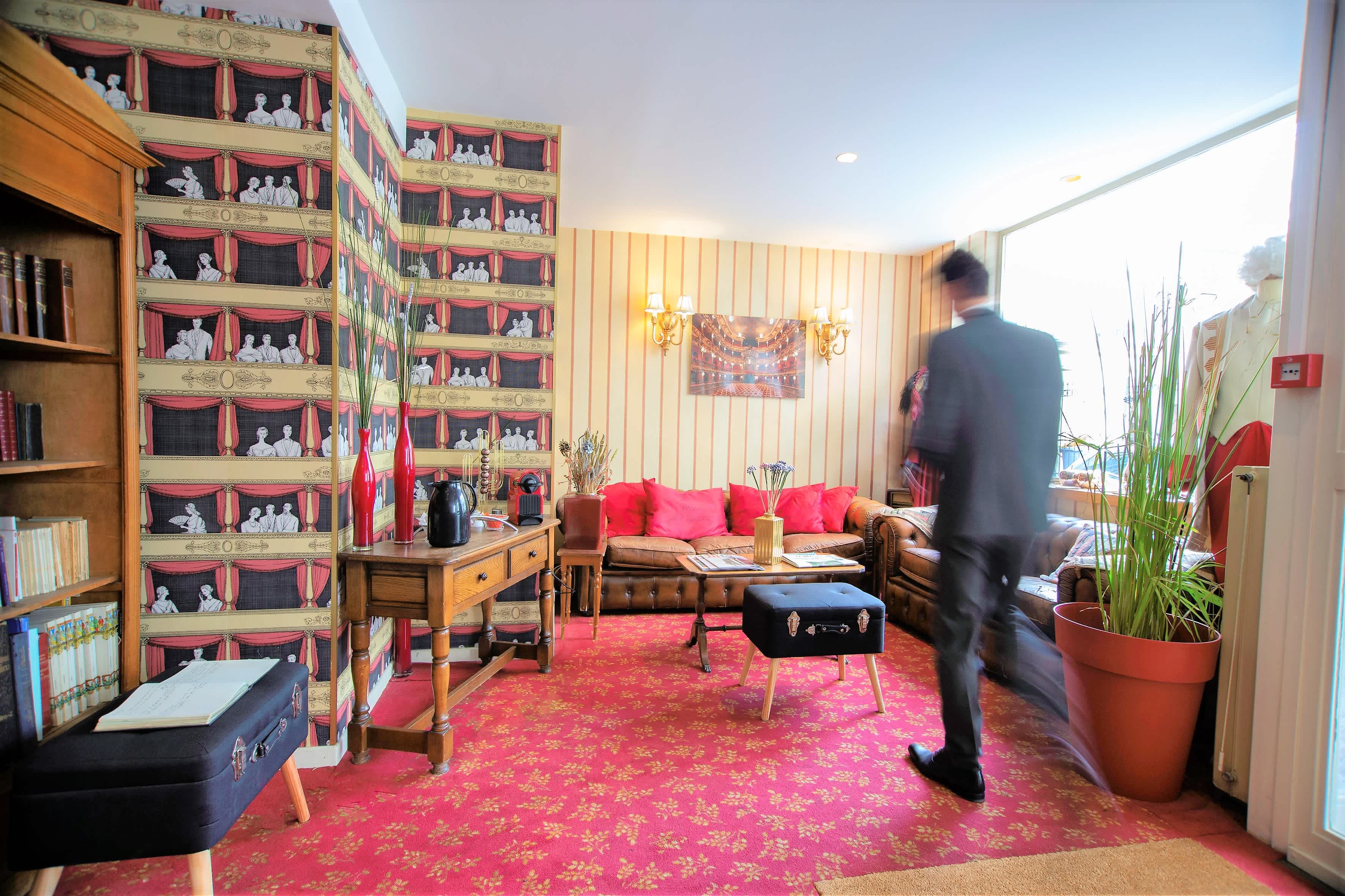 Hotel Du Theatre by Patrick Hayat Ansicht 5