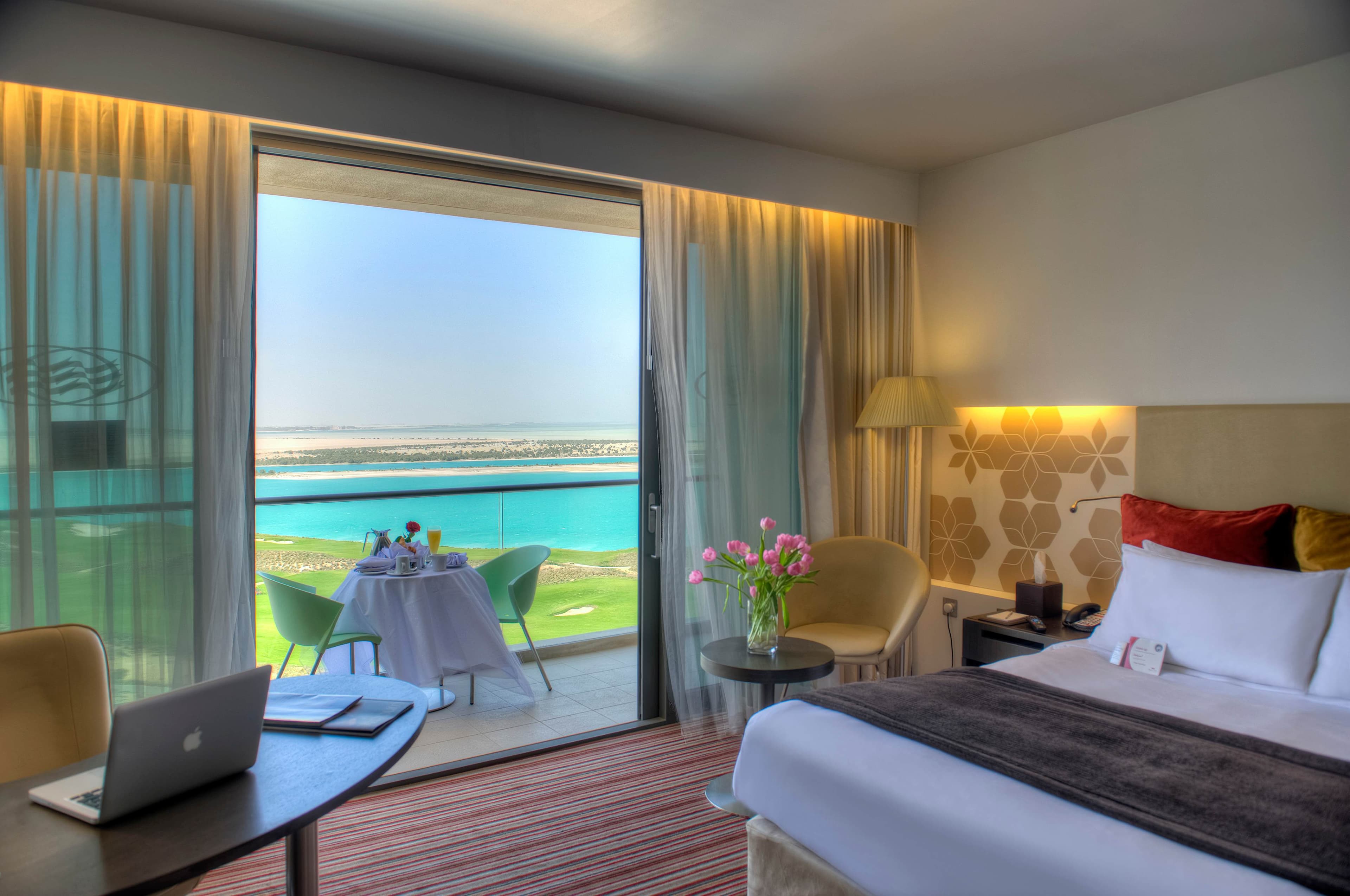 Crowne Plaza Hotel Yas Island Ansicht 4