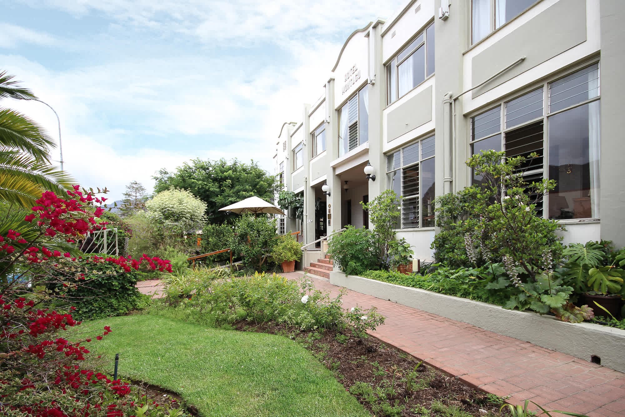 Hotel Montagu Country Ansicht 2