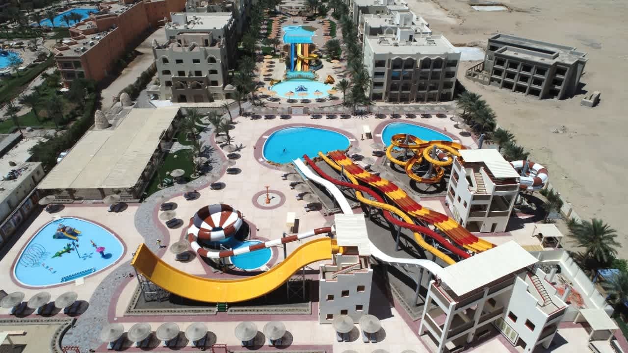 El Karma Aqua Beach Resort