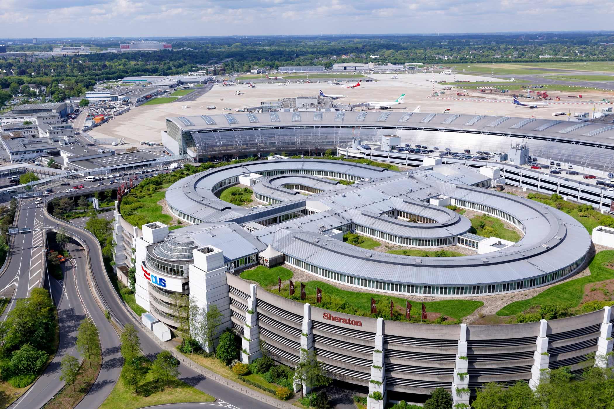 Sheraton Düsseldorf Airport Hotel Ansicht 2