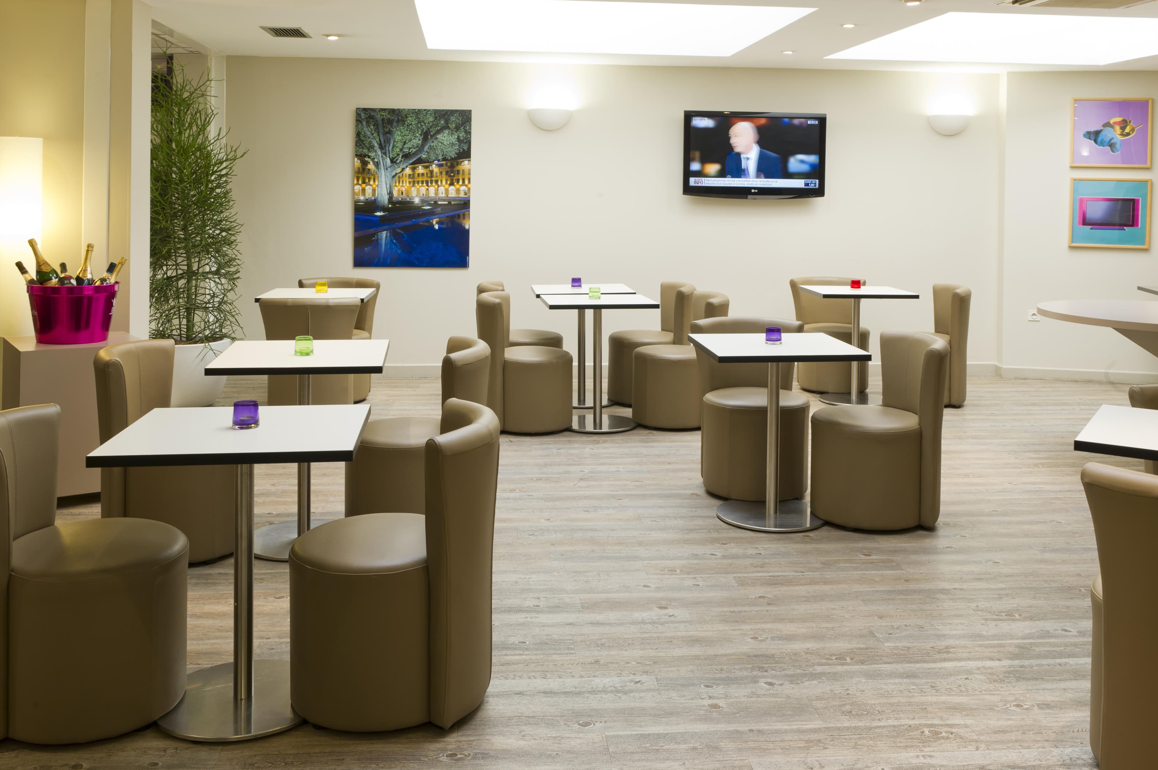 Hotel ibis Styles Nice Vieux Port Ansicht 5