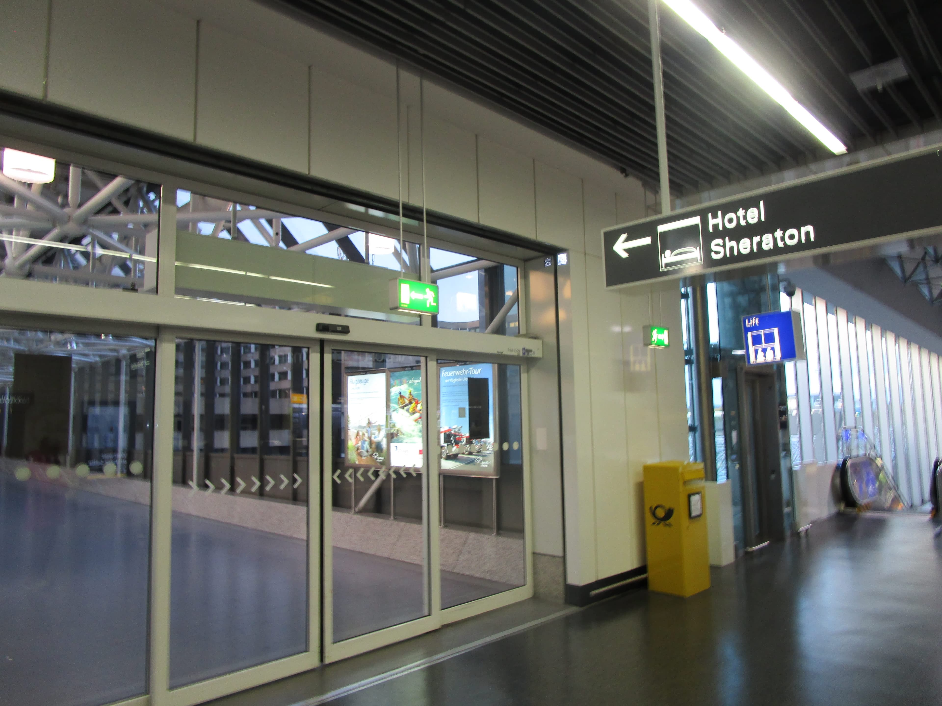 Sheraton Frankfurt Airport Hotel & Conference Center Ansicht 2