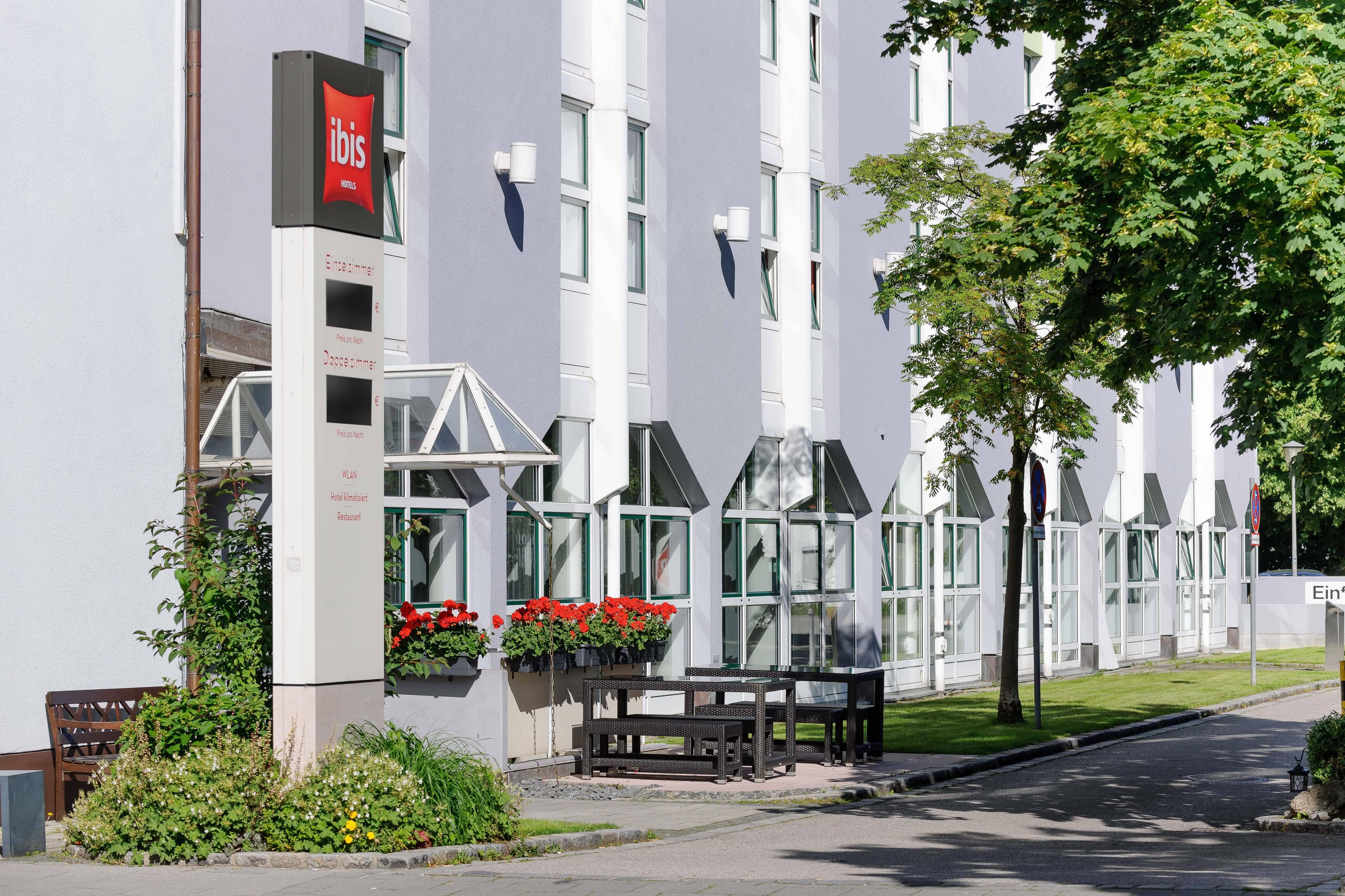 B&B HOTEL München-Schwabing Ansicht 2