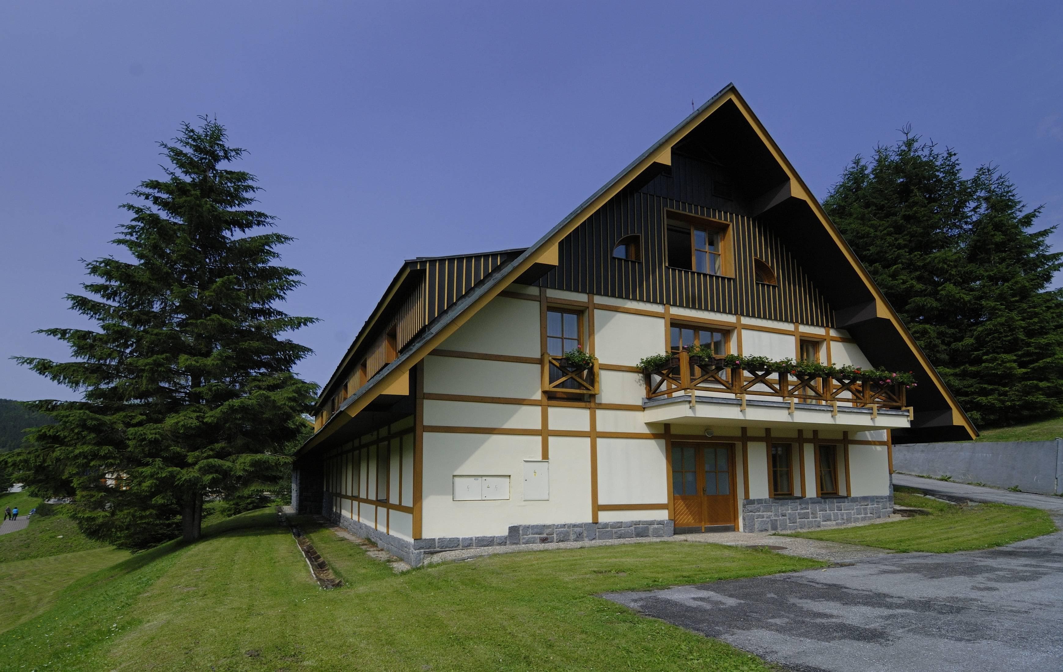 Hotel Zatisi Ansicht 3