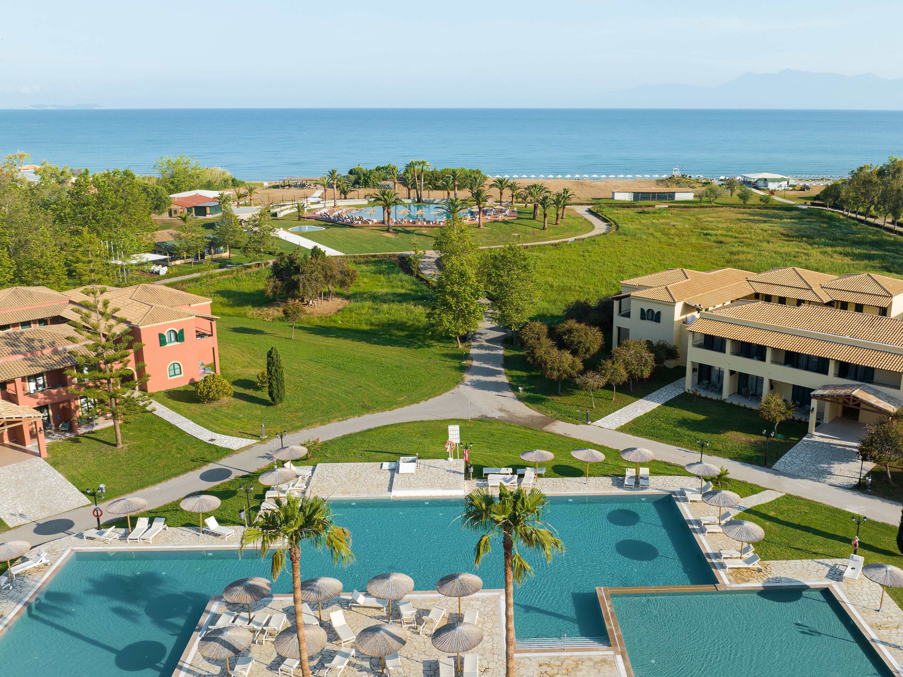 Grecotel LUXME Costa Botanica Ansicht 2