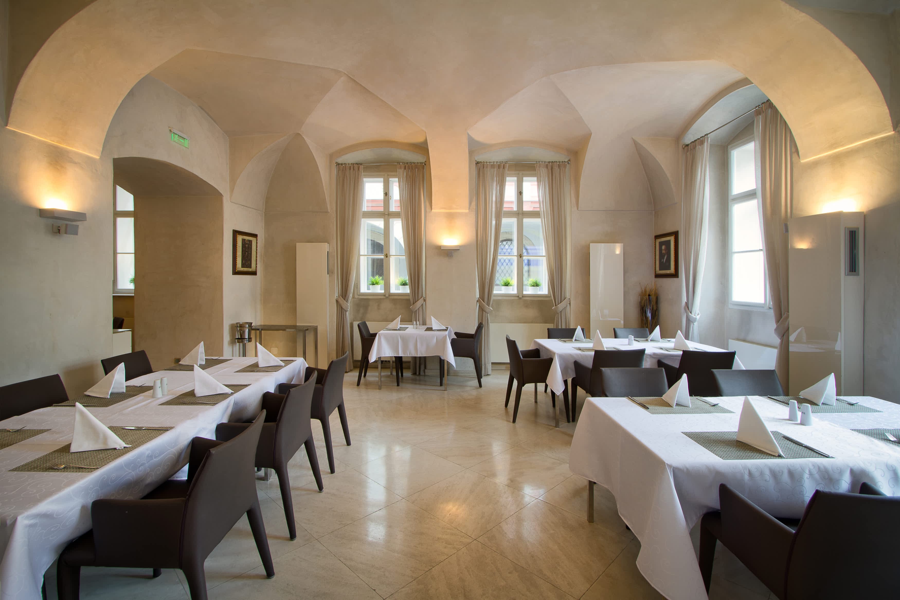 Hotel Three Storks Ansicht 7