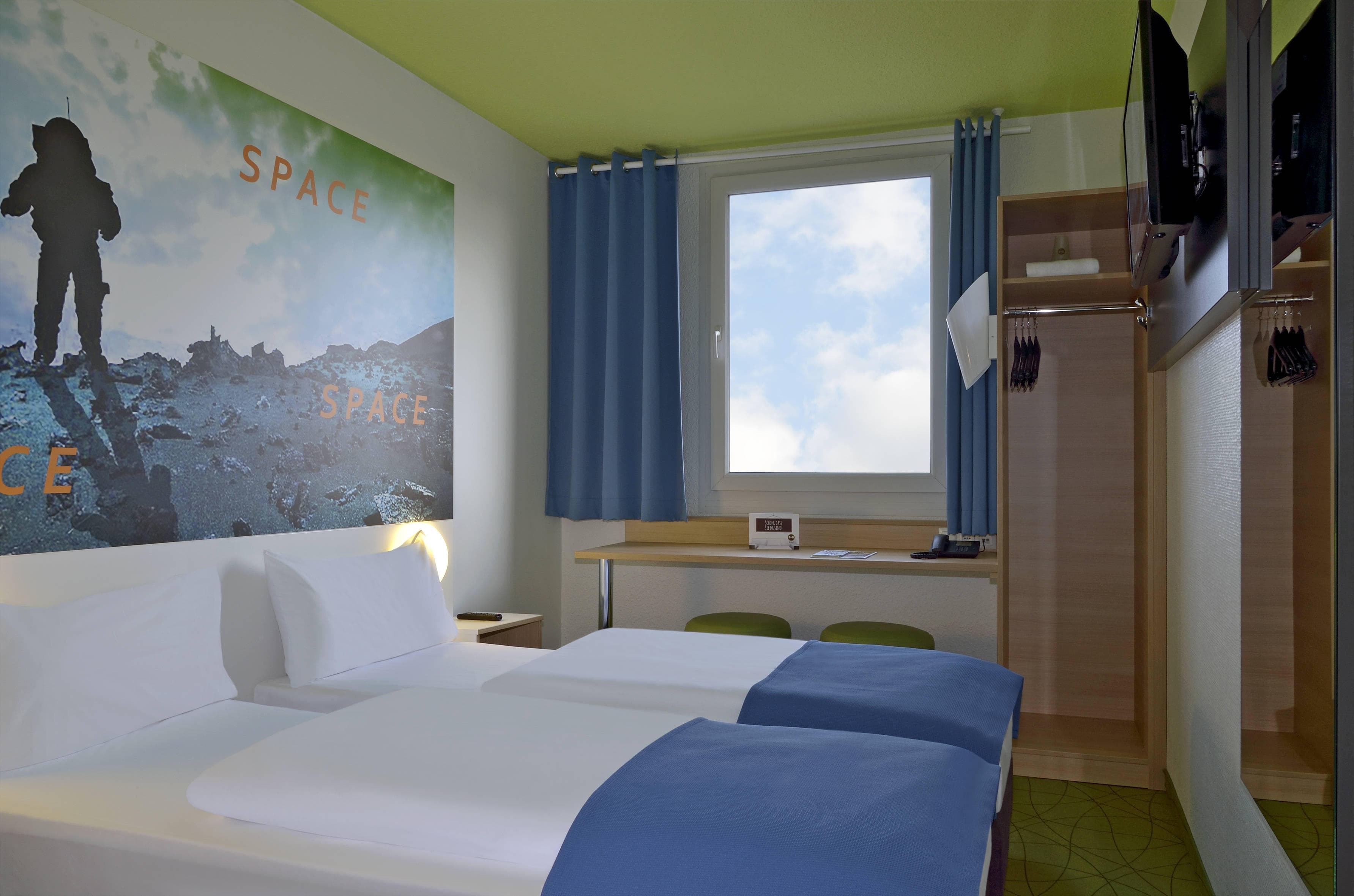 B&B Hotel Köln-Airport Ansicht 4