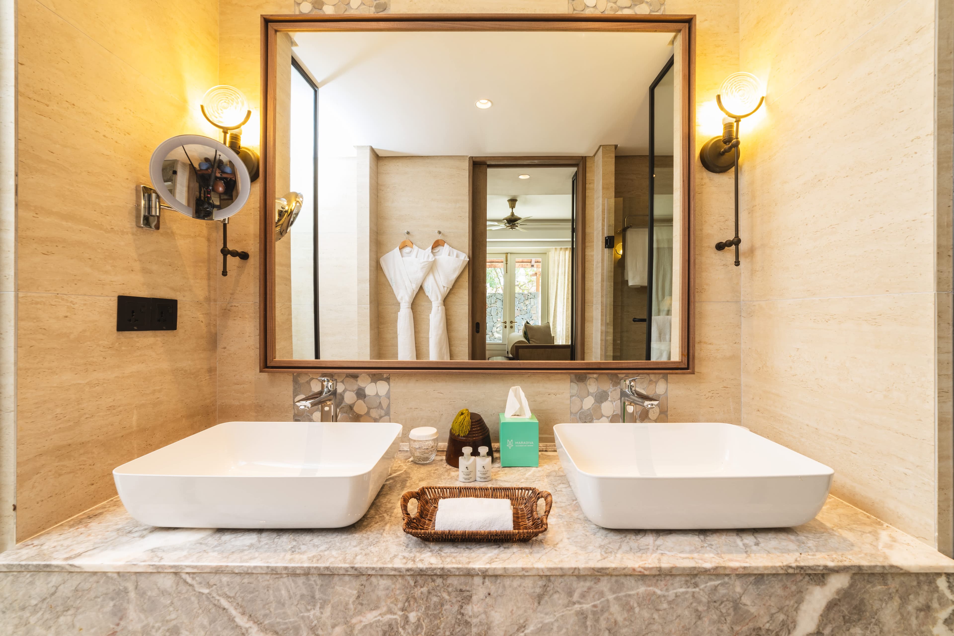 Hotel Maradiva Villas Resort & Spa Ansicht 4