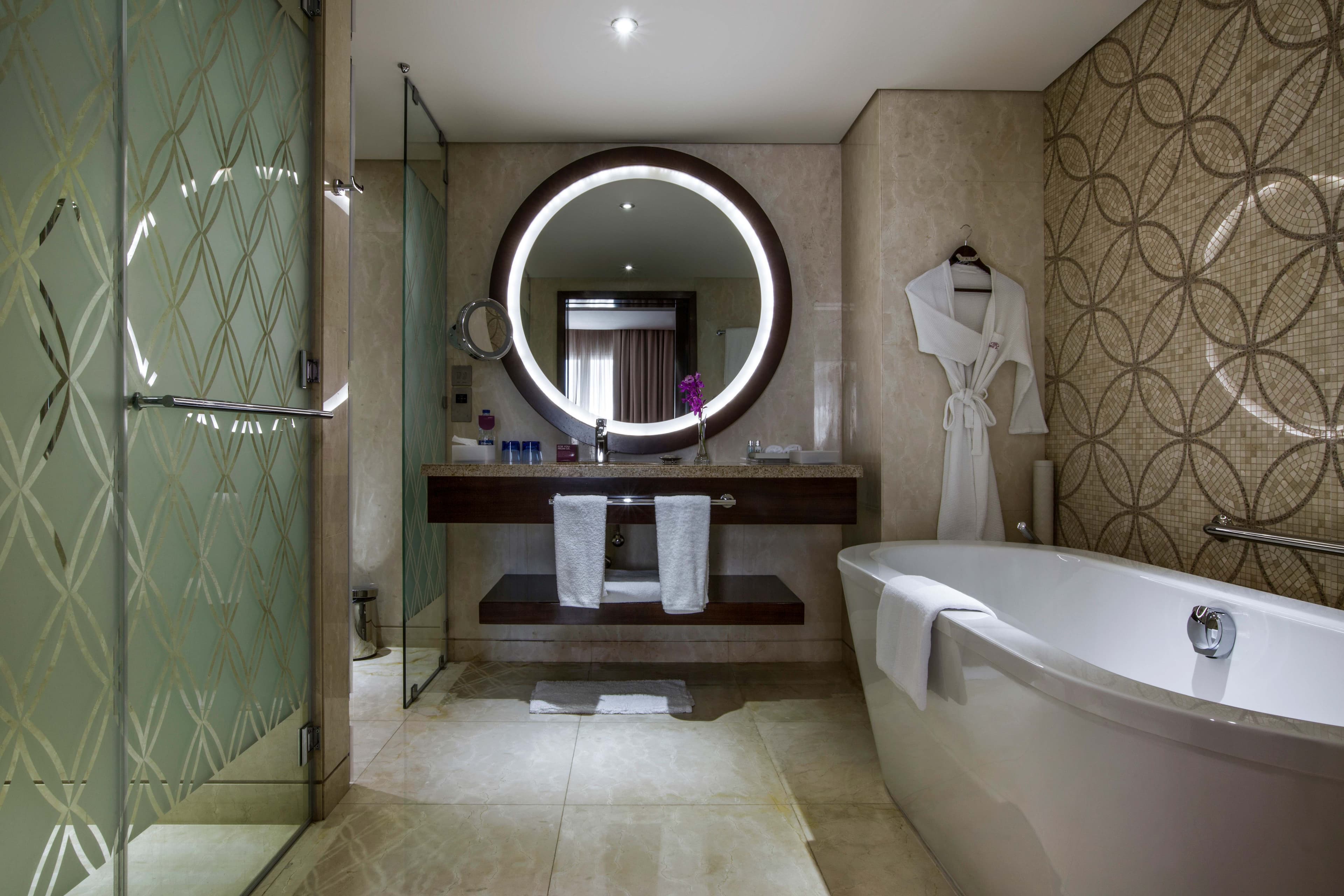 Crowne Plaza Dubai Deira Ansicht 5