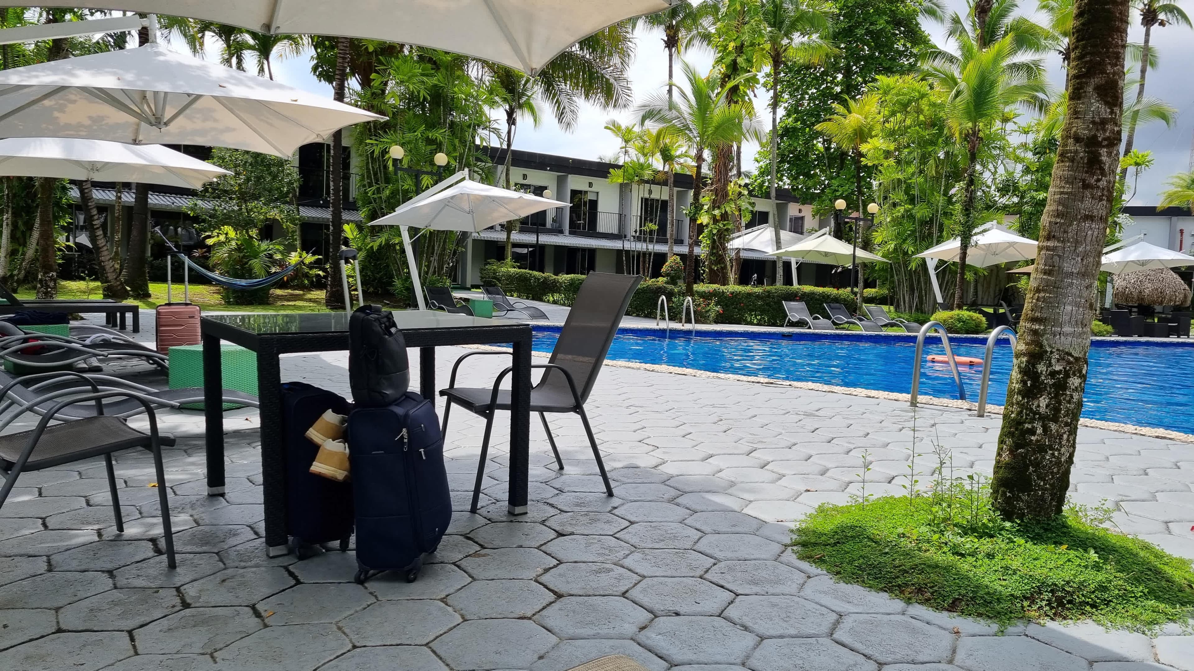 Hotel Riande Aeropuerto Ansicht 6